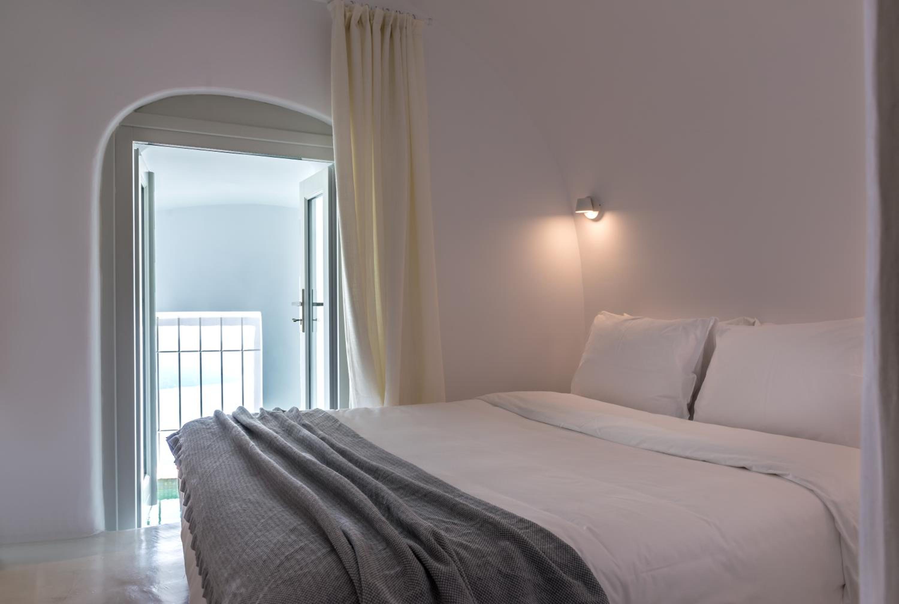 Grand Suite with Jacuzzi and Plunge Pool - Photo 2