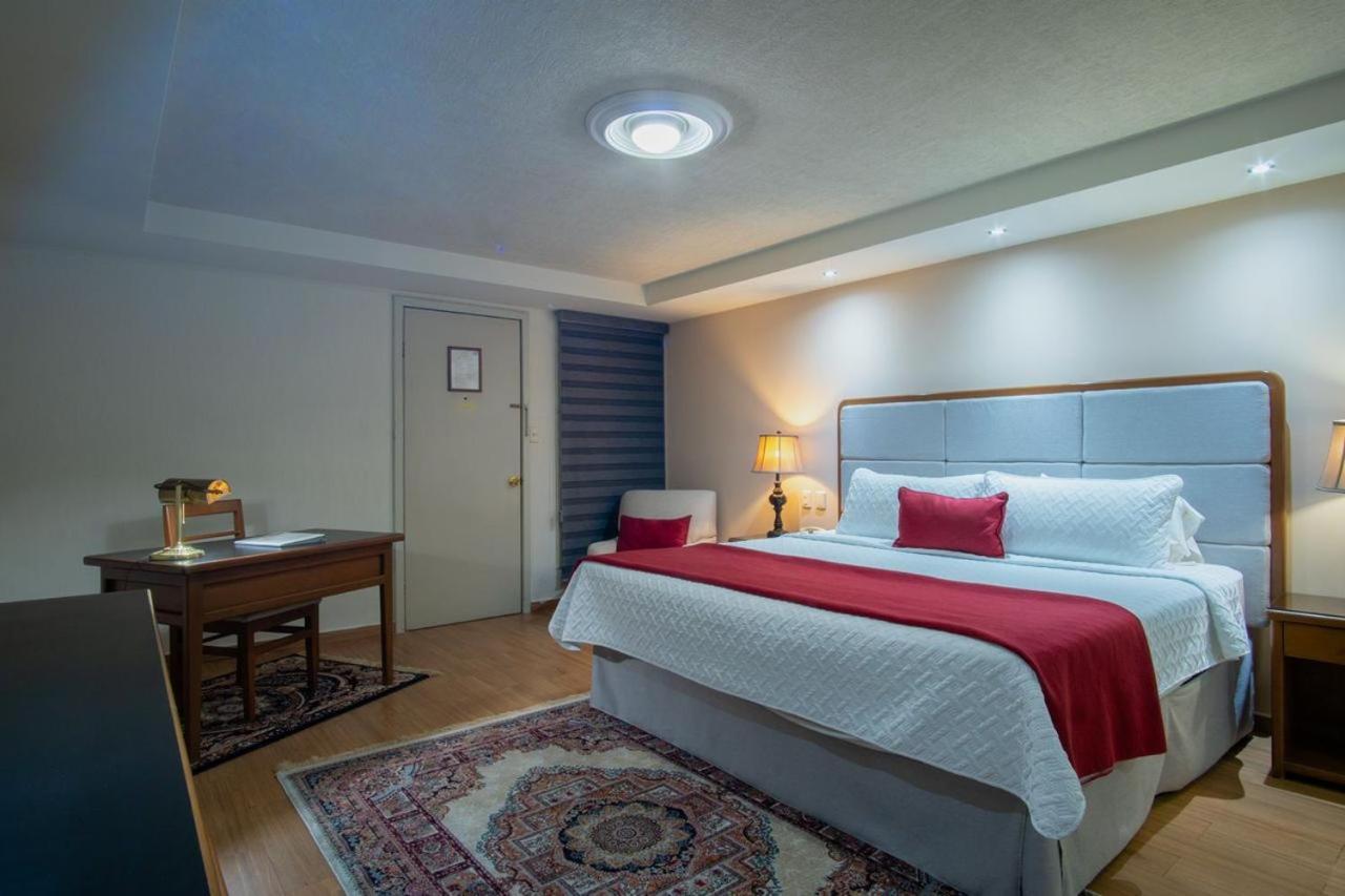 Double or Twin Room - Photo 2