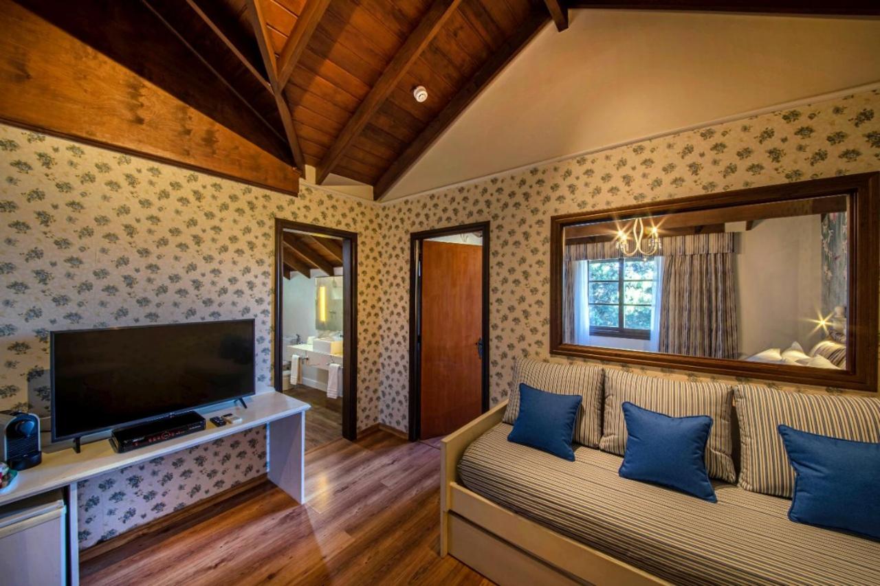 Junior Suite (2 Adults) - Photo 4