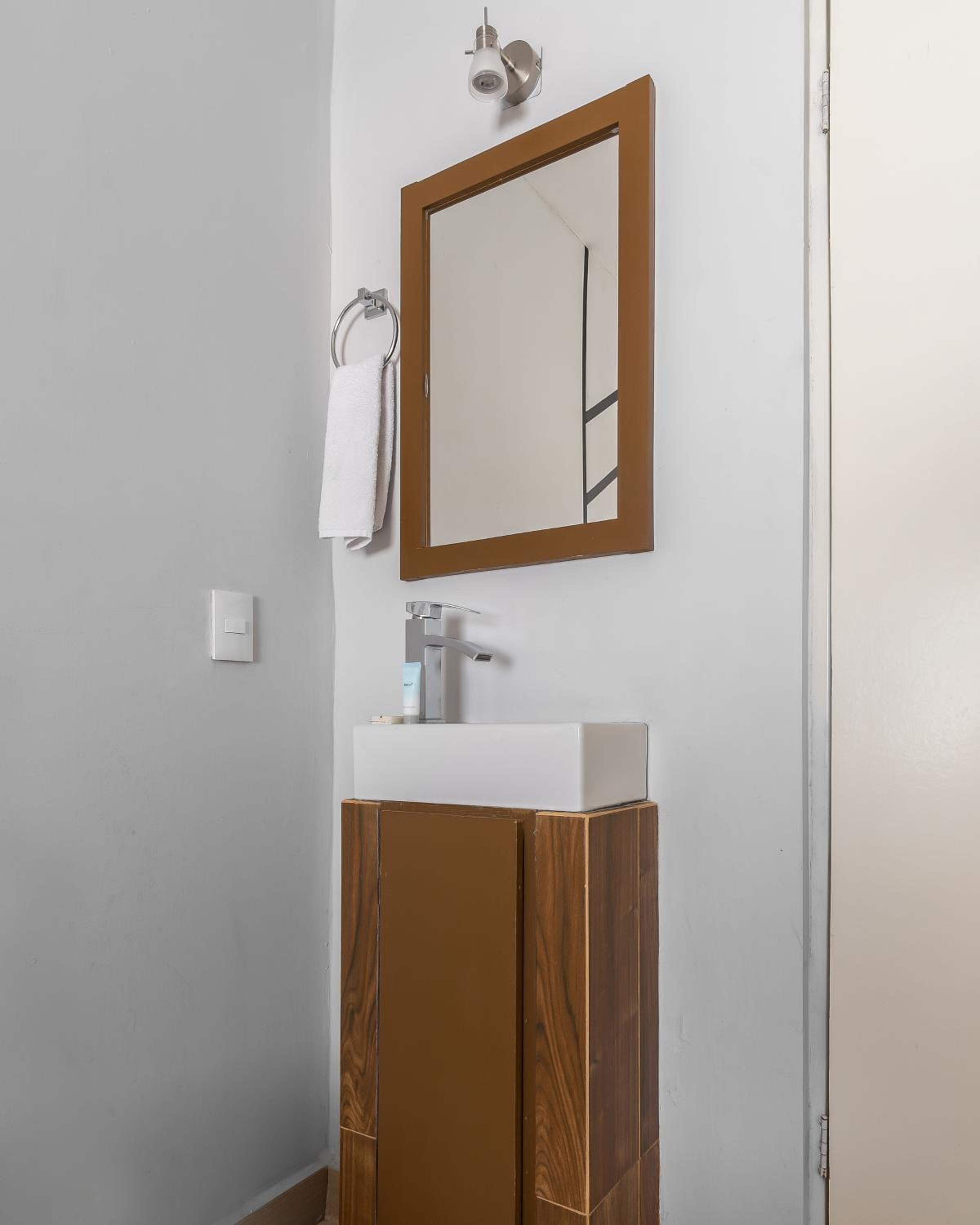 Double Room - Photo 4