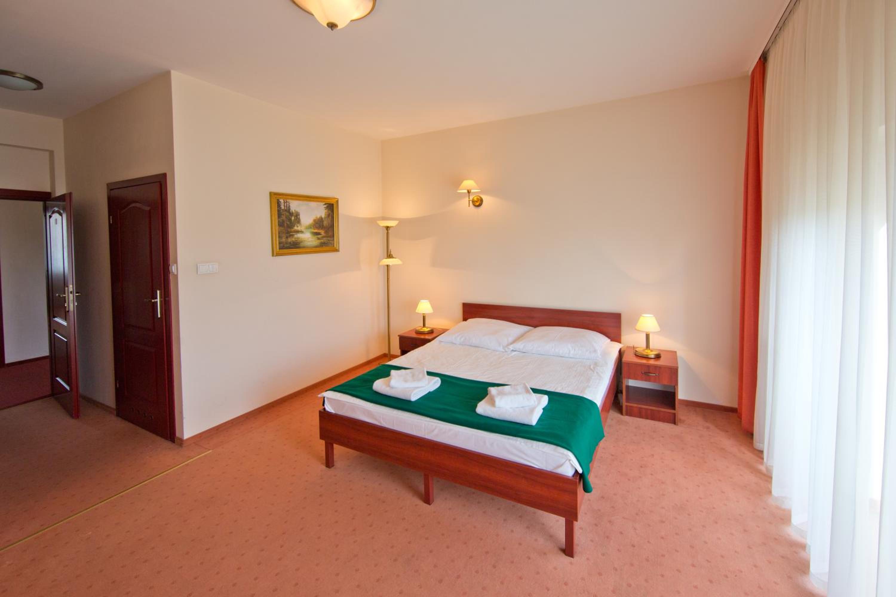 Deluxe Double or Twin Room - Photo 3