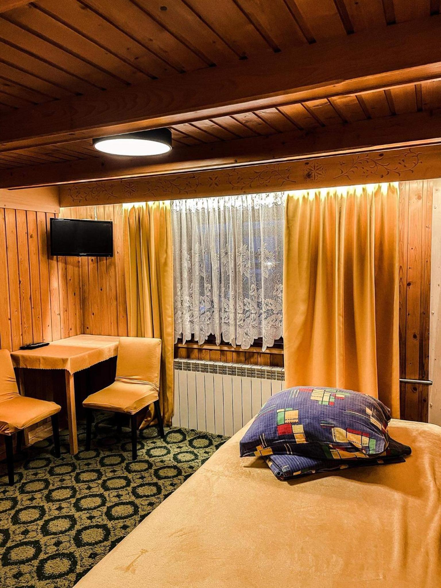 Economy Quadruple Room