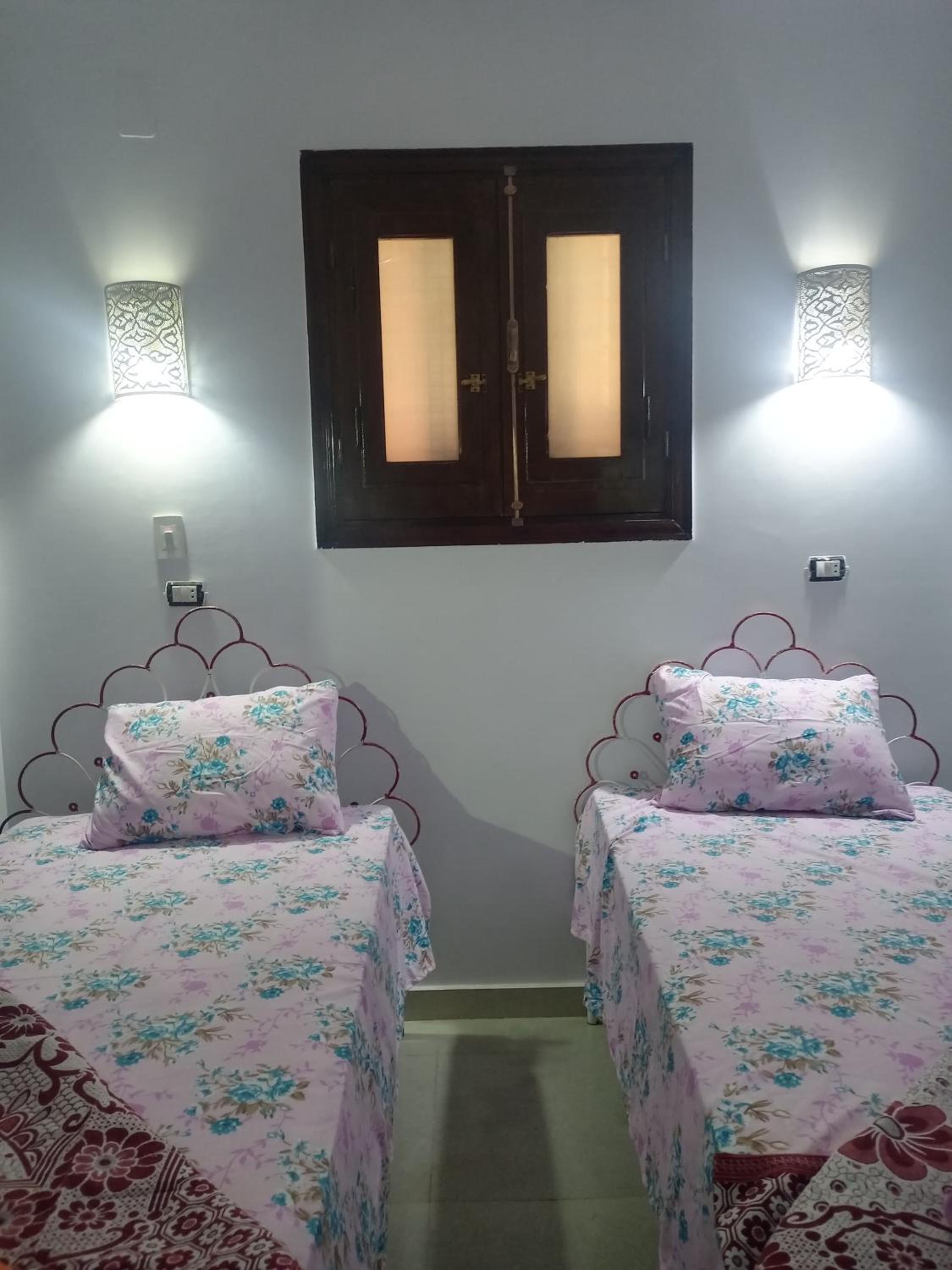 Double or Twin Room with Private Bathroom photo 3