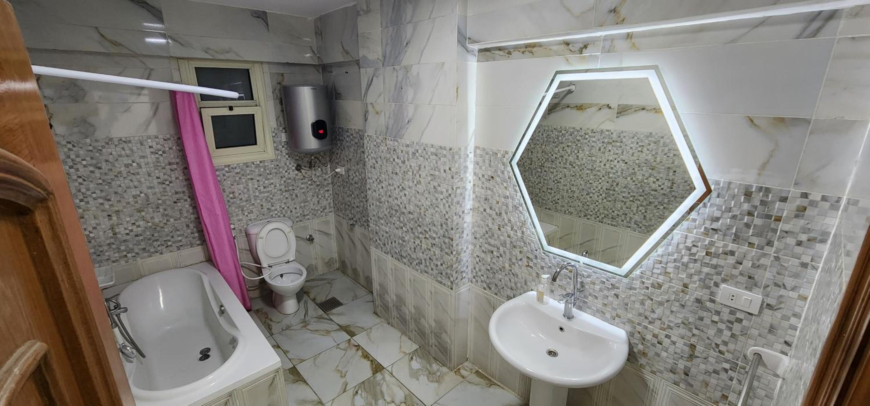 Apartment with Sea View - Photo 13