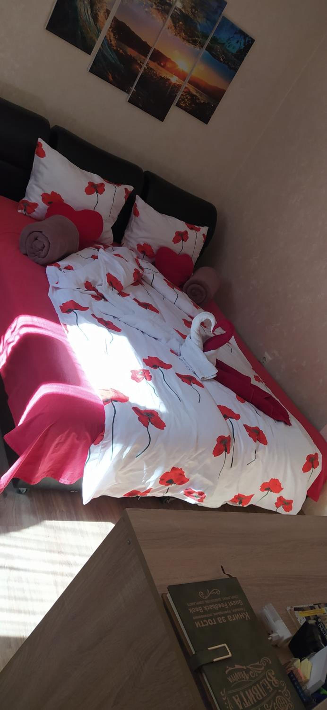 Two-Bedroom House - Photo 12