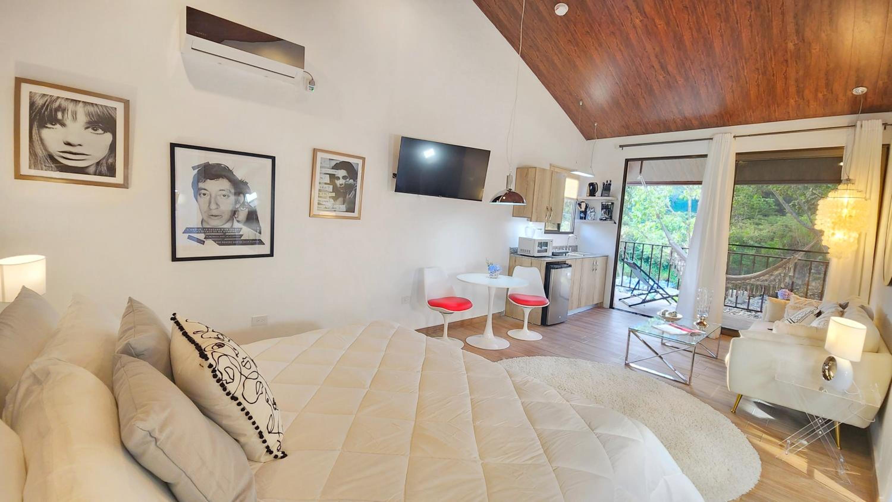 Suite with River View