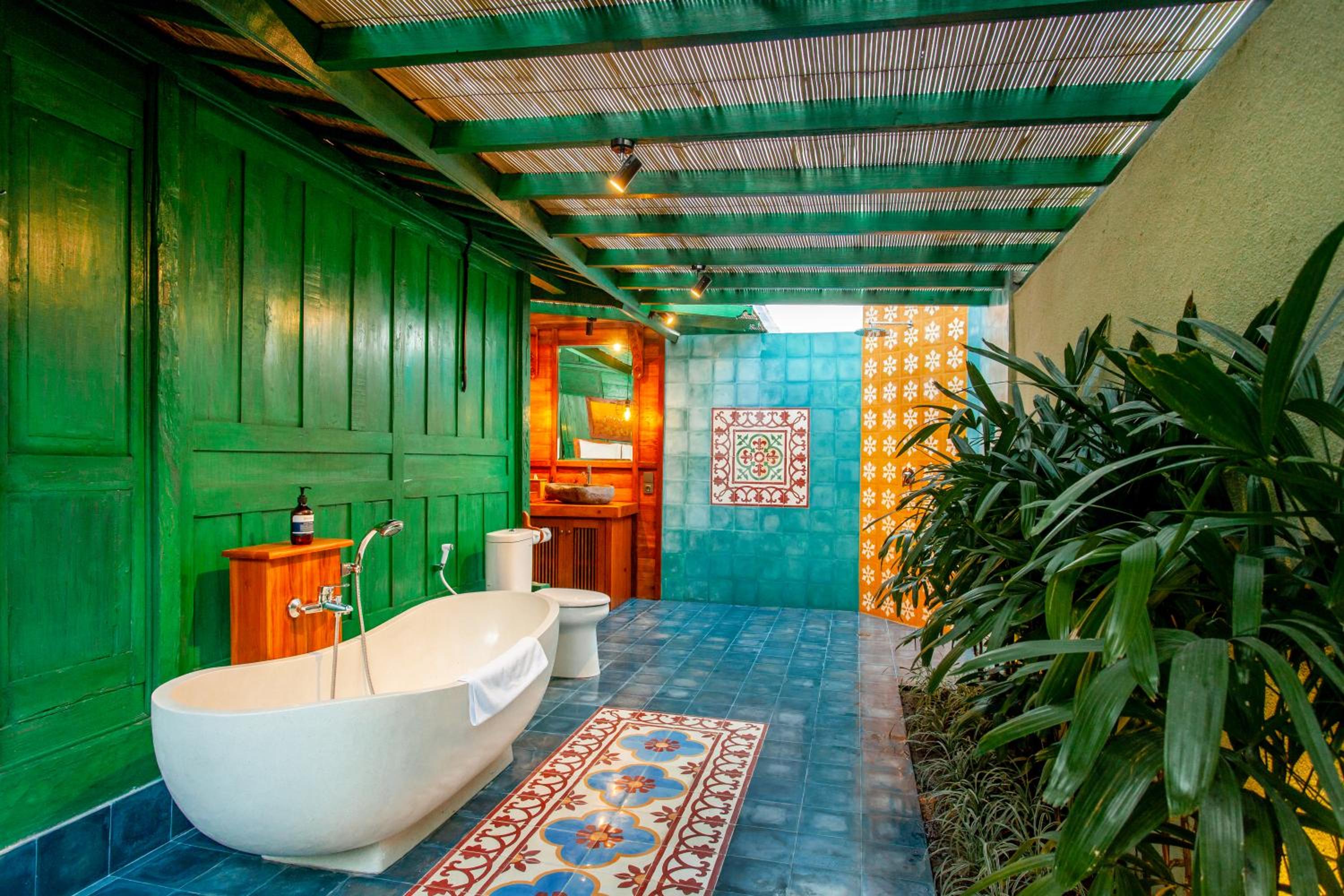 One-Bedroom Villa with Private Pool with Garden View  - Photo 5