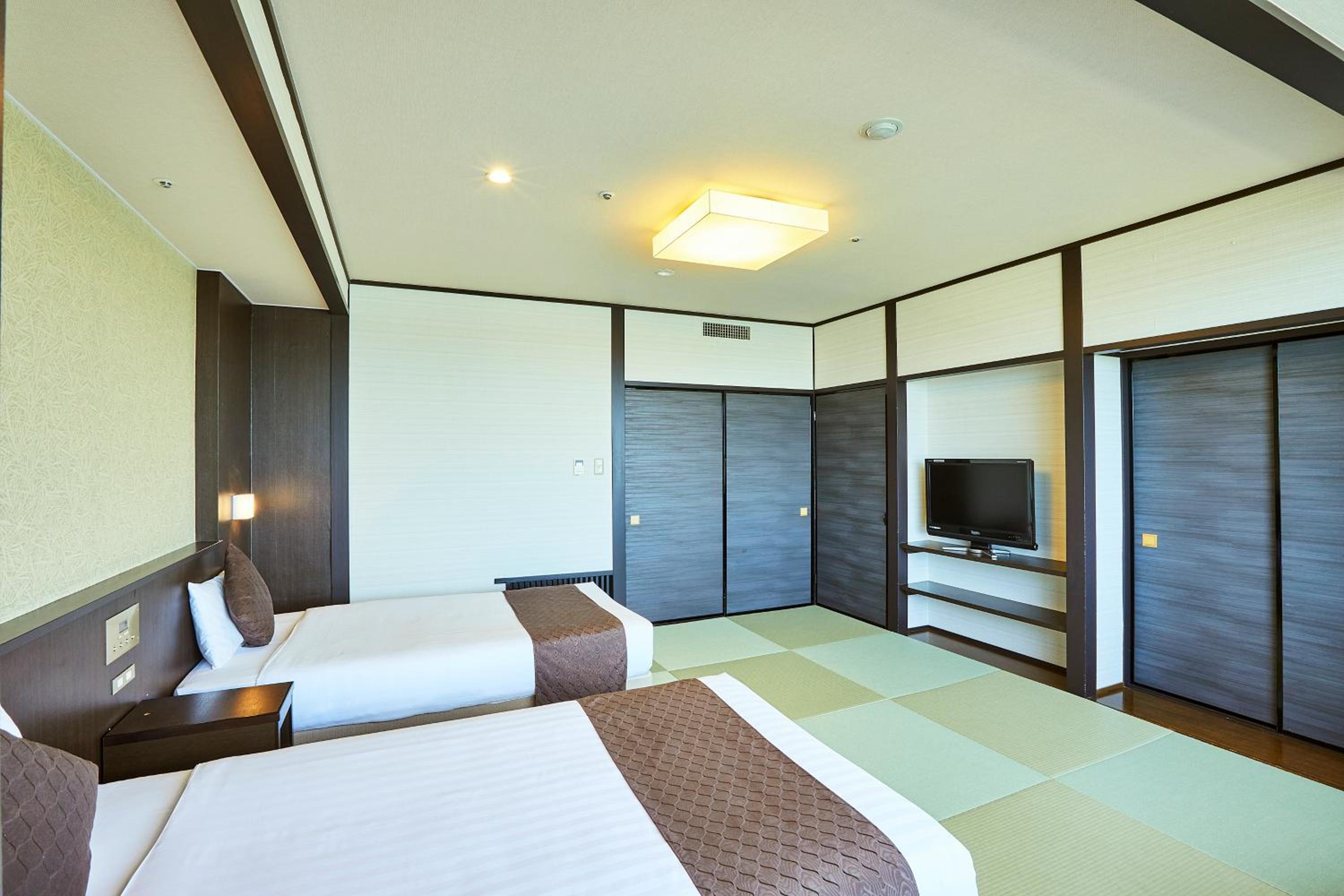 Japanese-style Room with Twin Bed photo 2