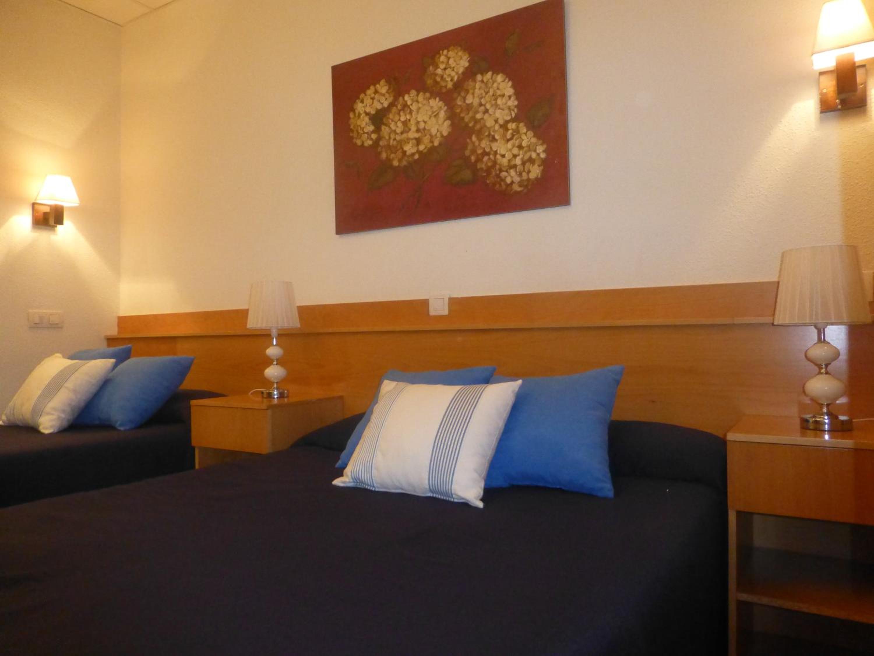 Double or Twin Room - Photo 1