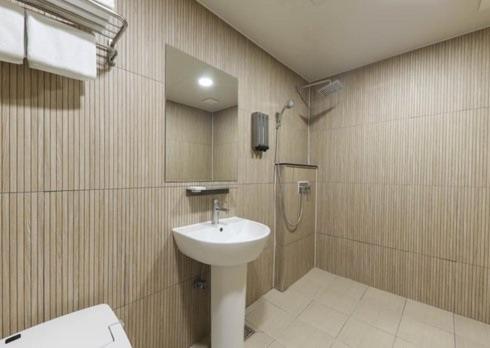 Deluxe Double Room - Photo 4