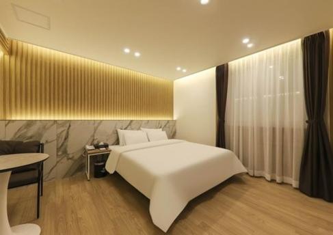 Standard Double Room - Photo 3