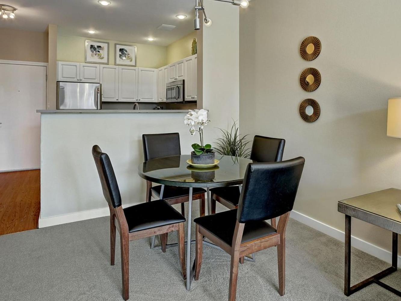 One-Bedroom Apartment - Photo 36