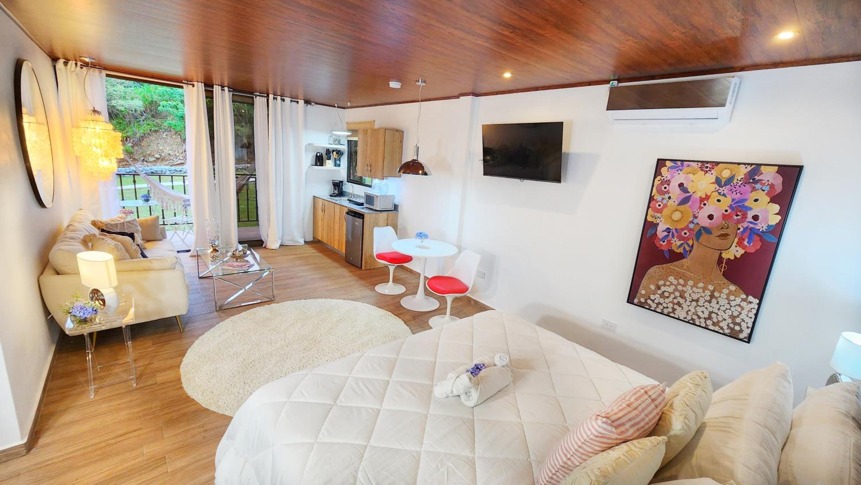 Junior Suite with Mountain View