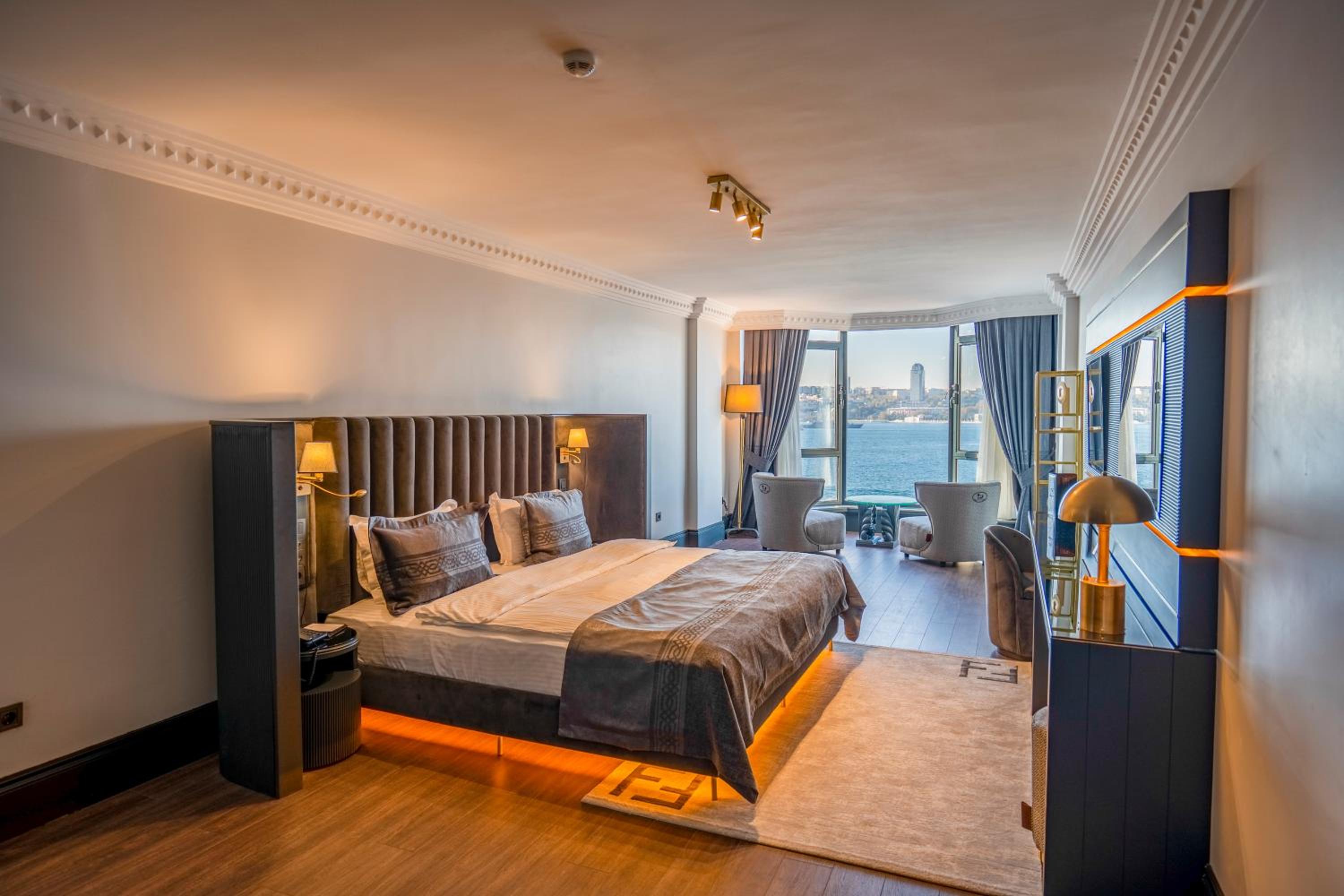 Deluxe Double Room with Sea View photo 1