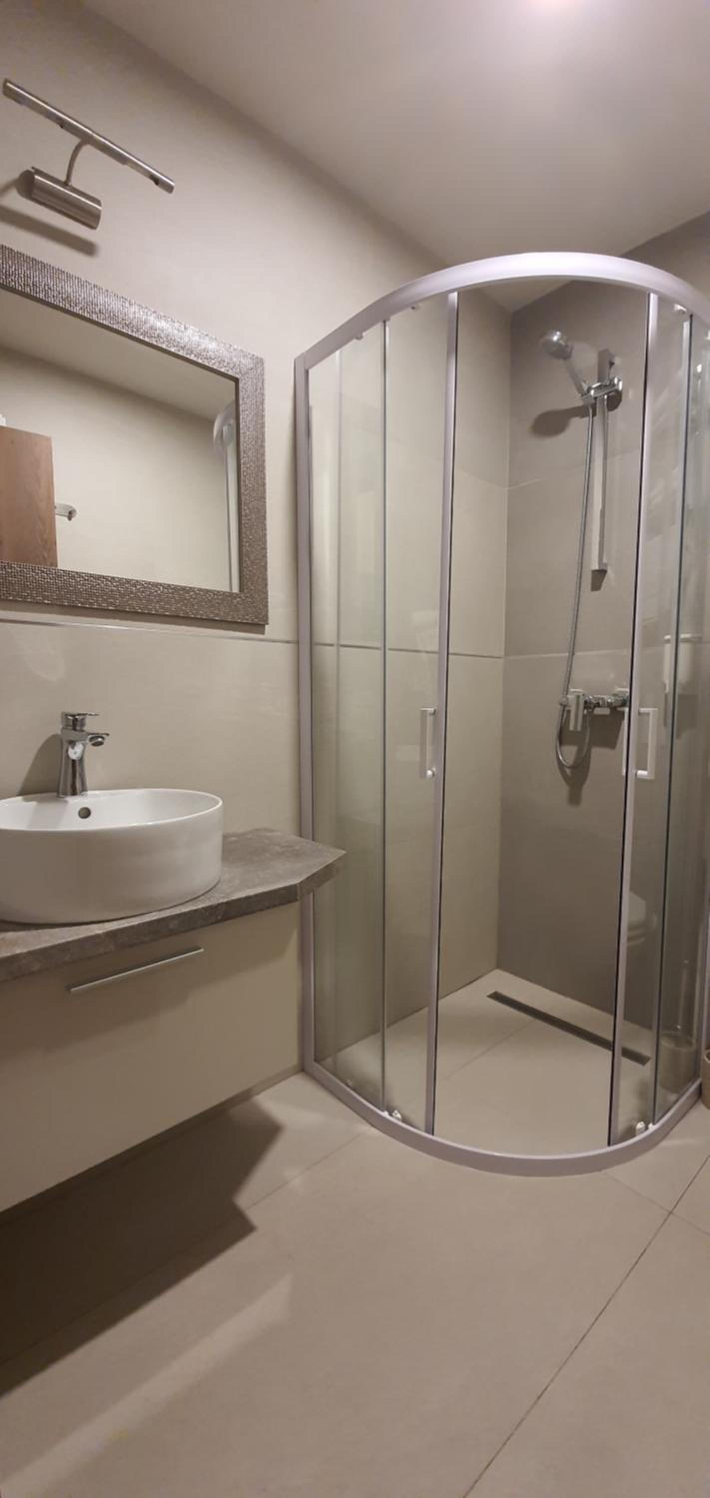 Economy Double Room - Photo 10
