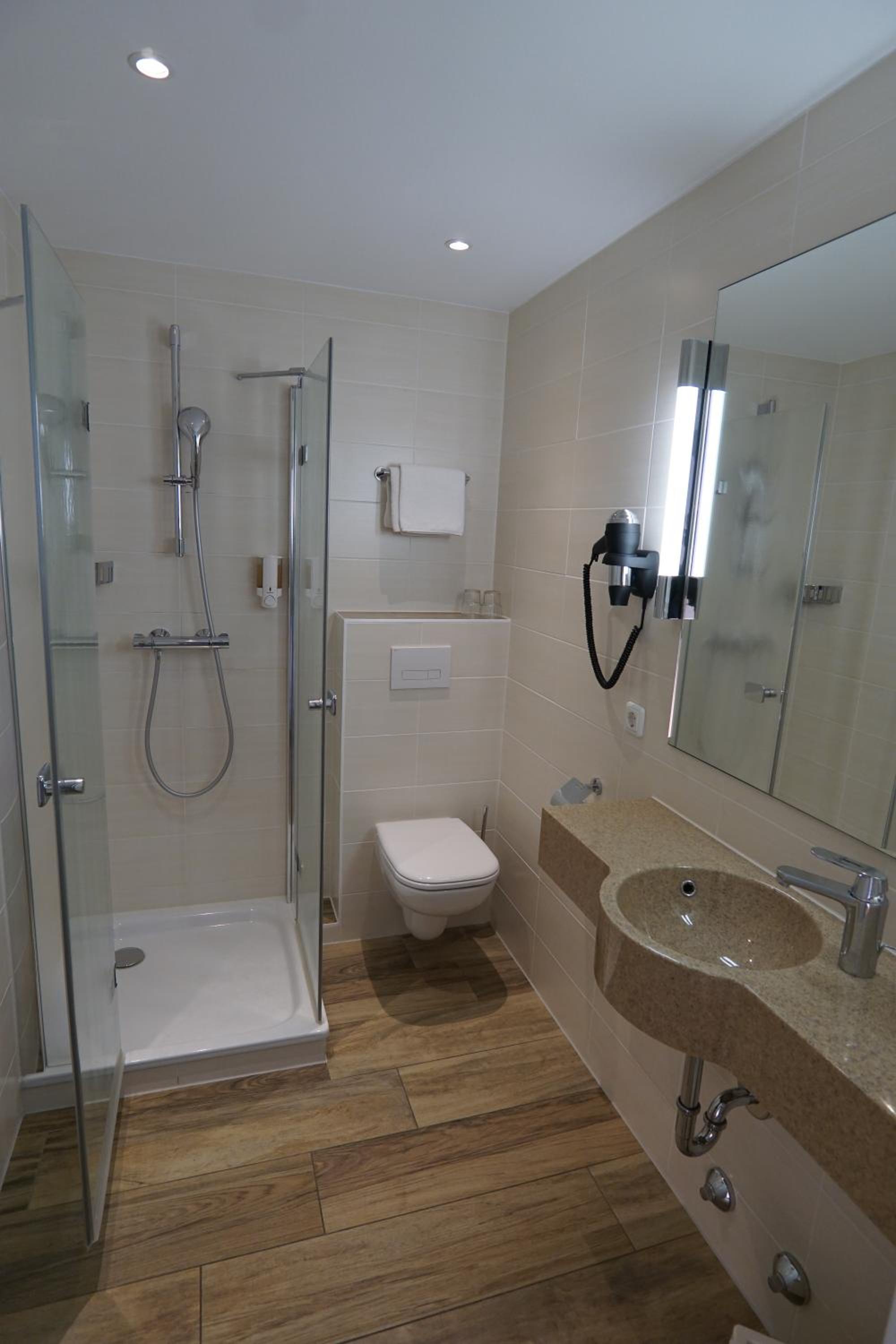 Double or Twin Room photo 2