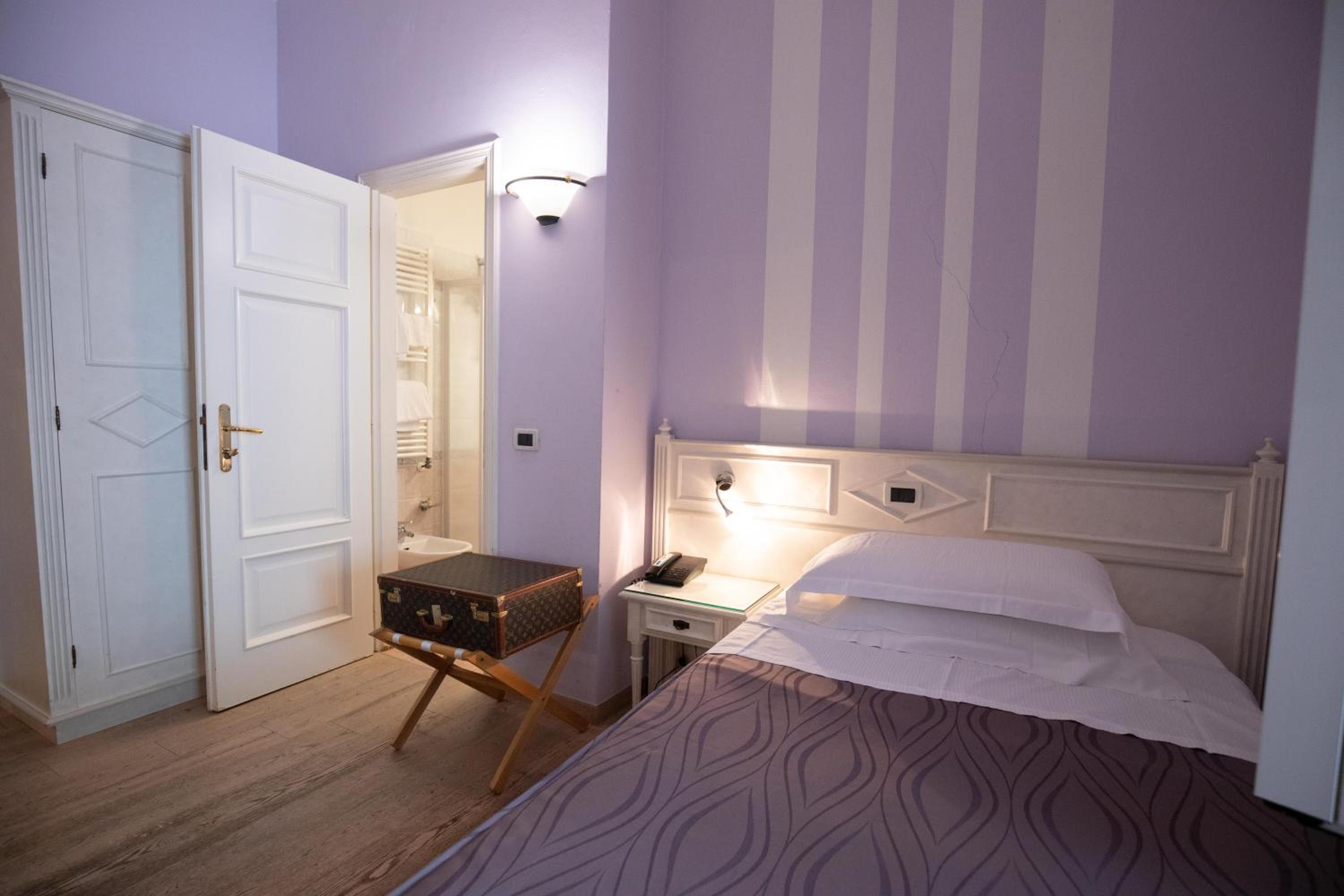 Single Room with Garden View photo 2