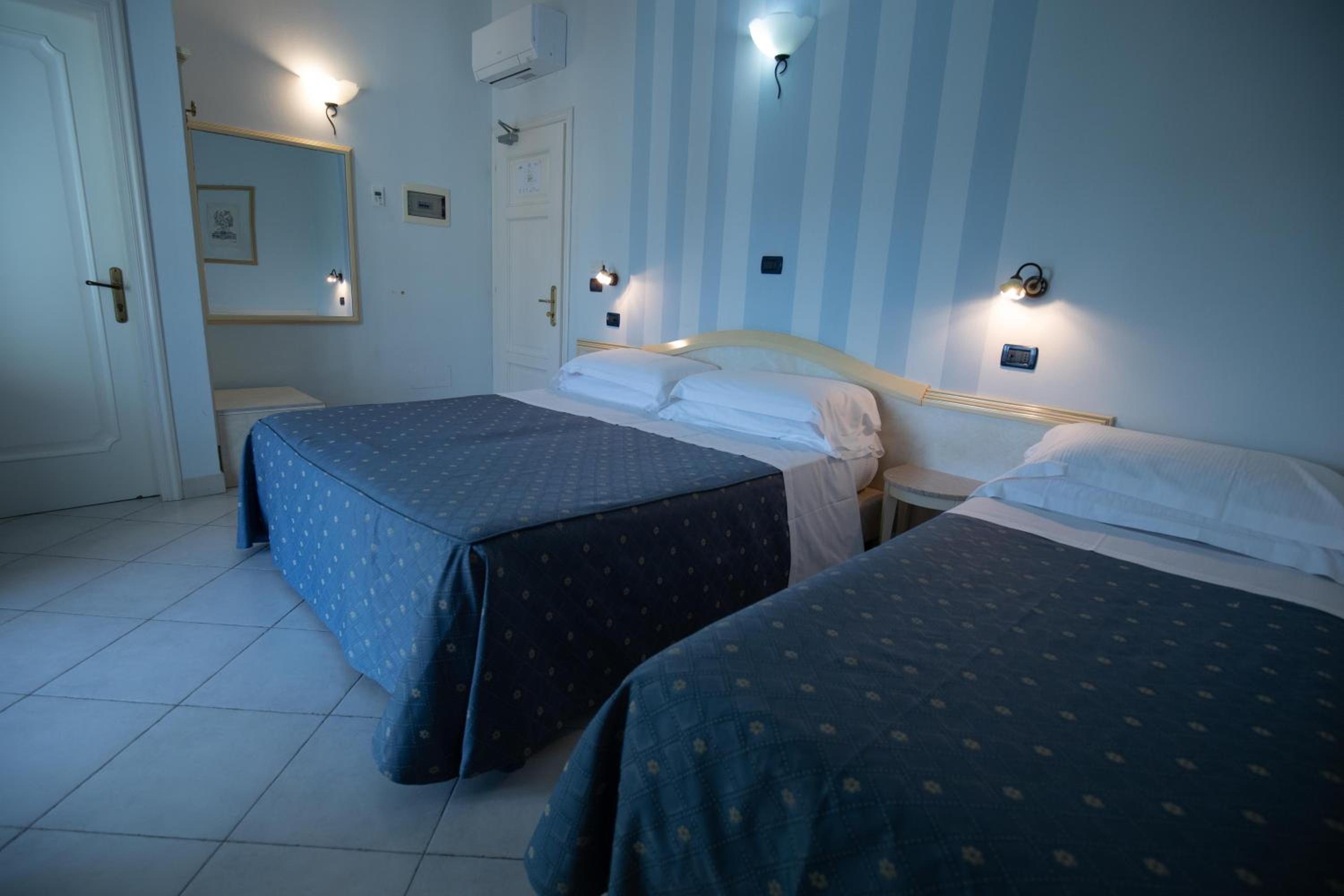 Triple Room photo 1