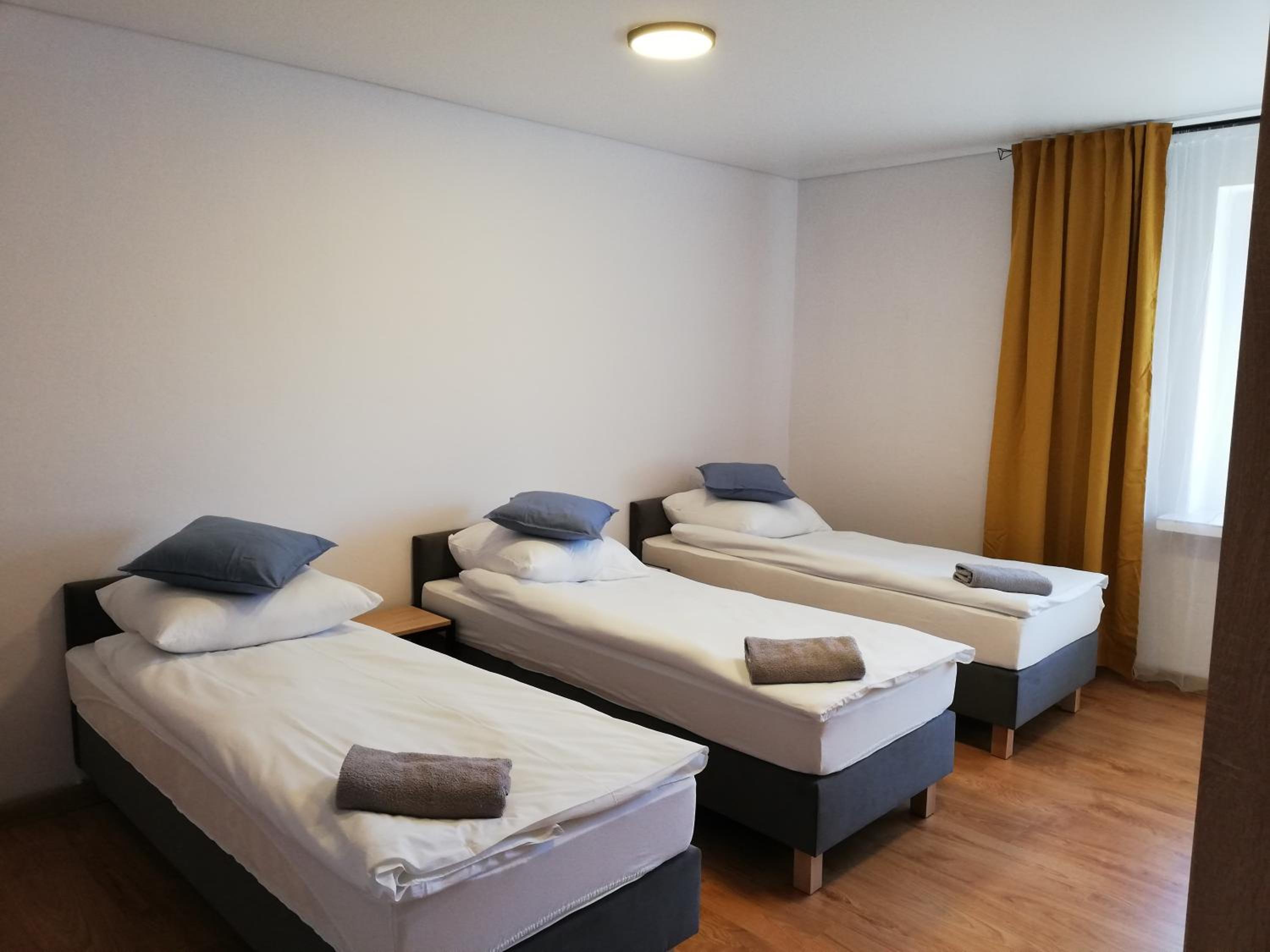 Triple Room with Private Bathroom - Photo 2