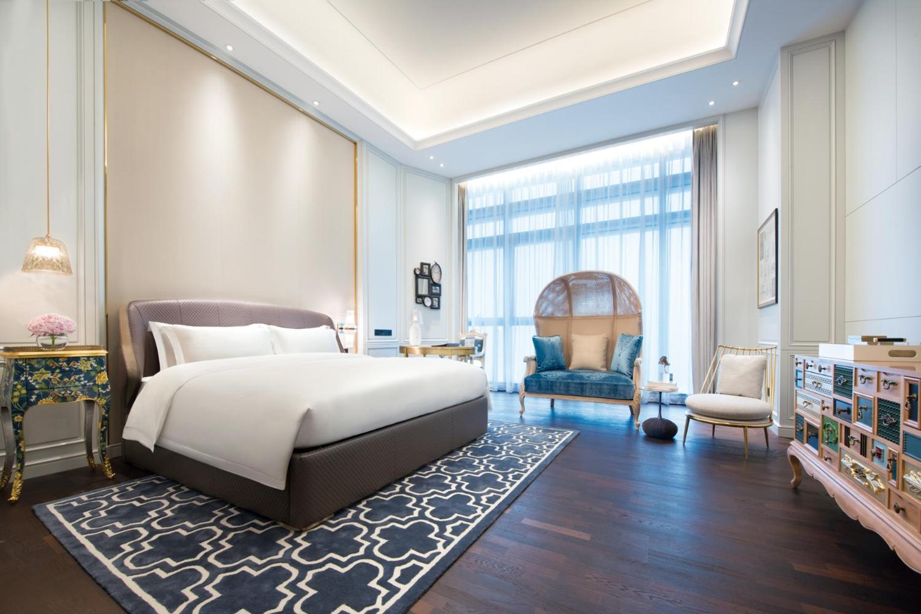 Luxury Room Club Millesime Post Modern Style (King bed)
