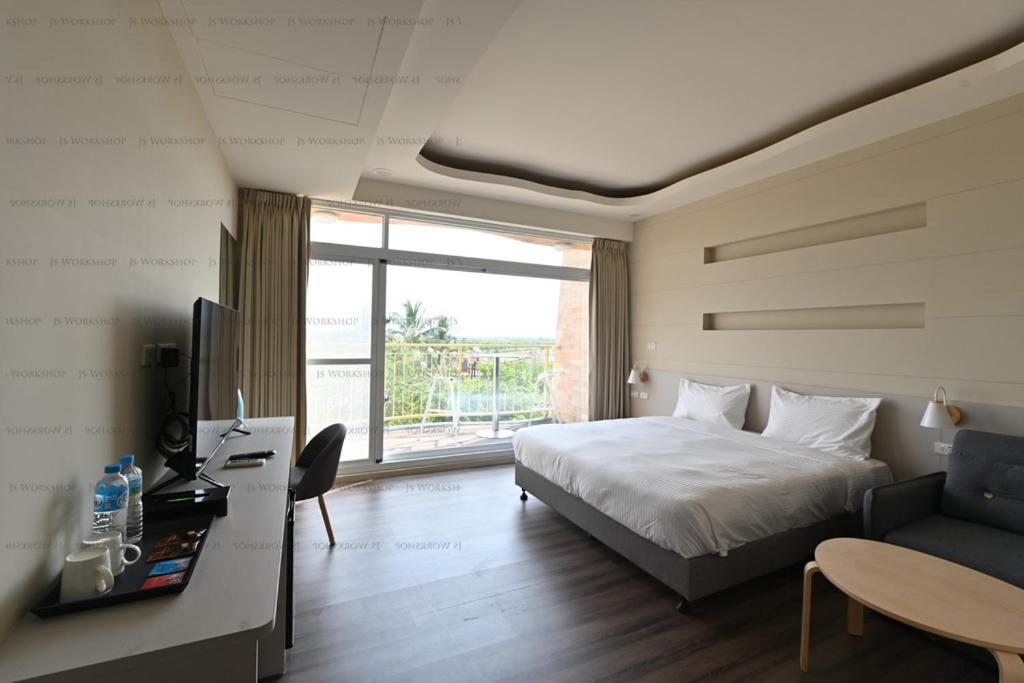 Deluxe Double Room photo 3