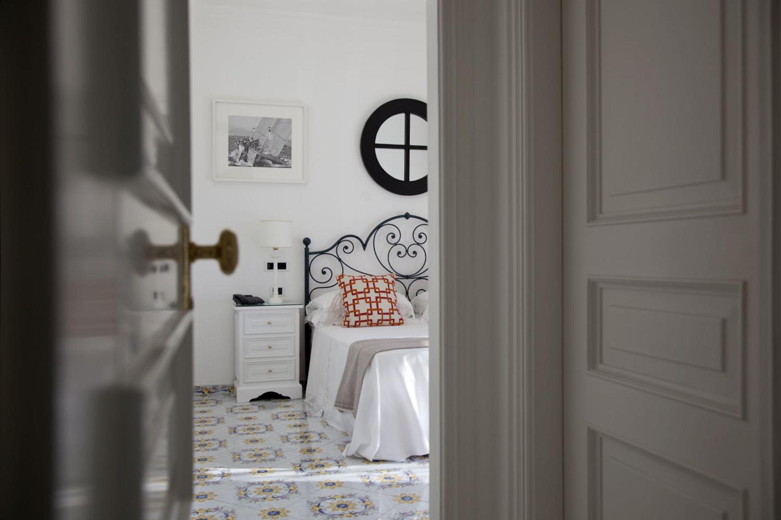 Deluxe Double or Twin Room photo 3