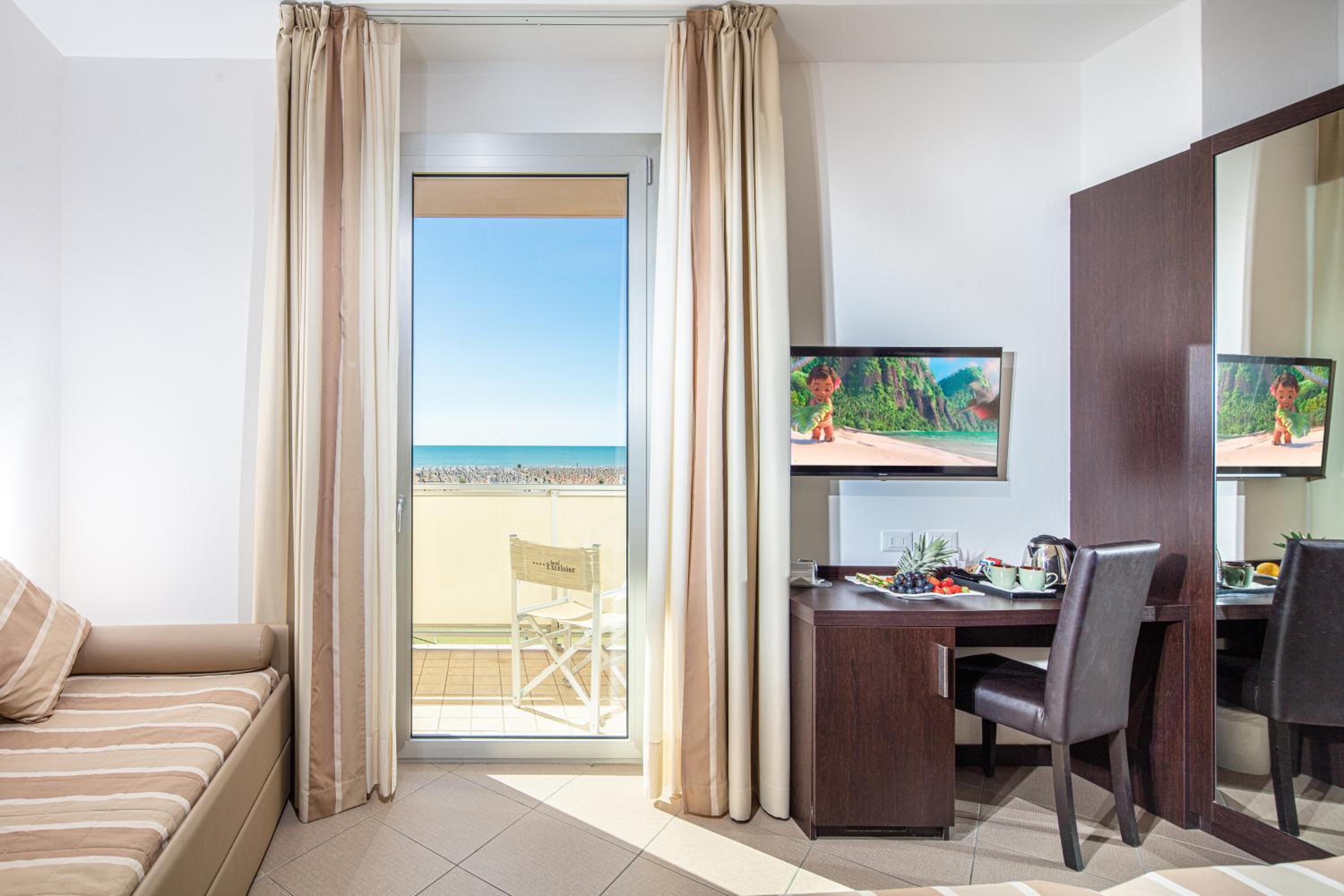 Superior Triple Room with Sea View