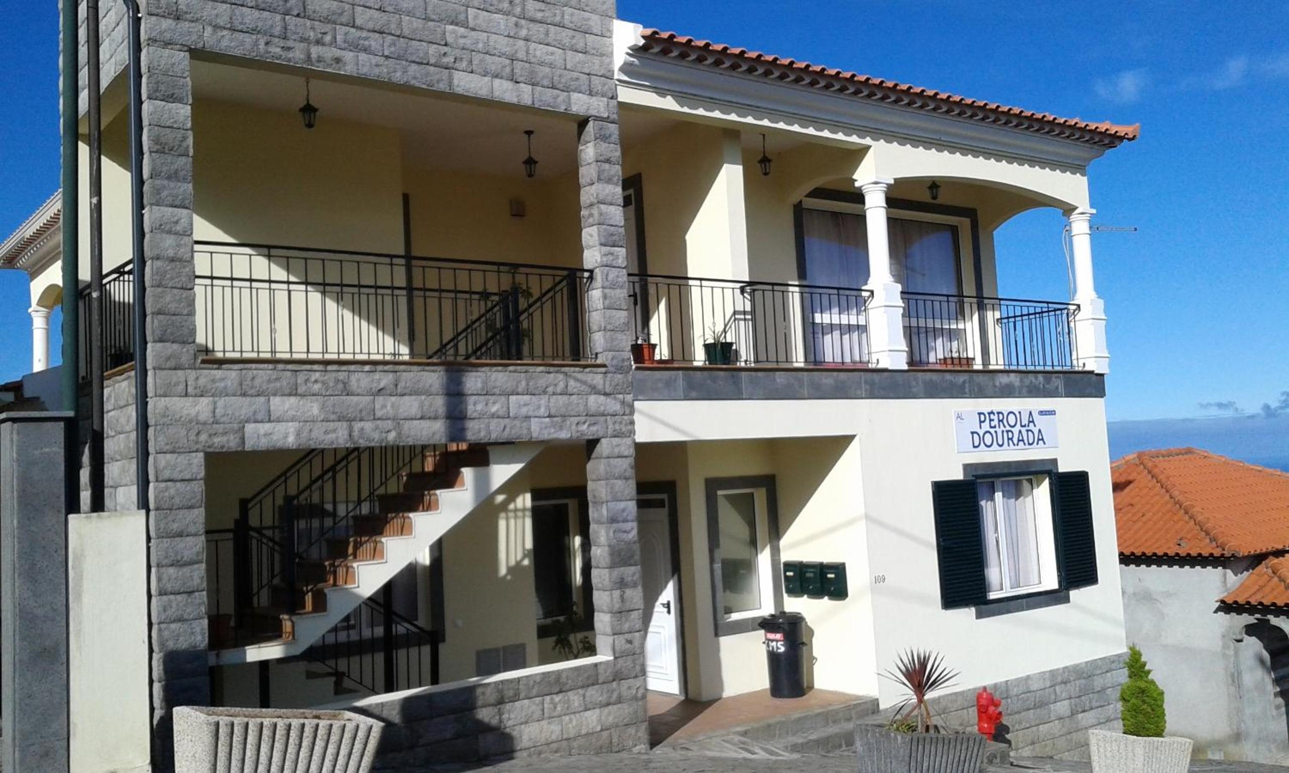 Apartment with Mountain View - Photo 20