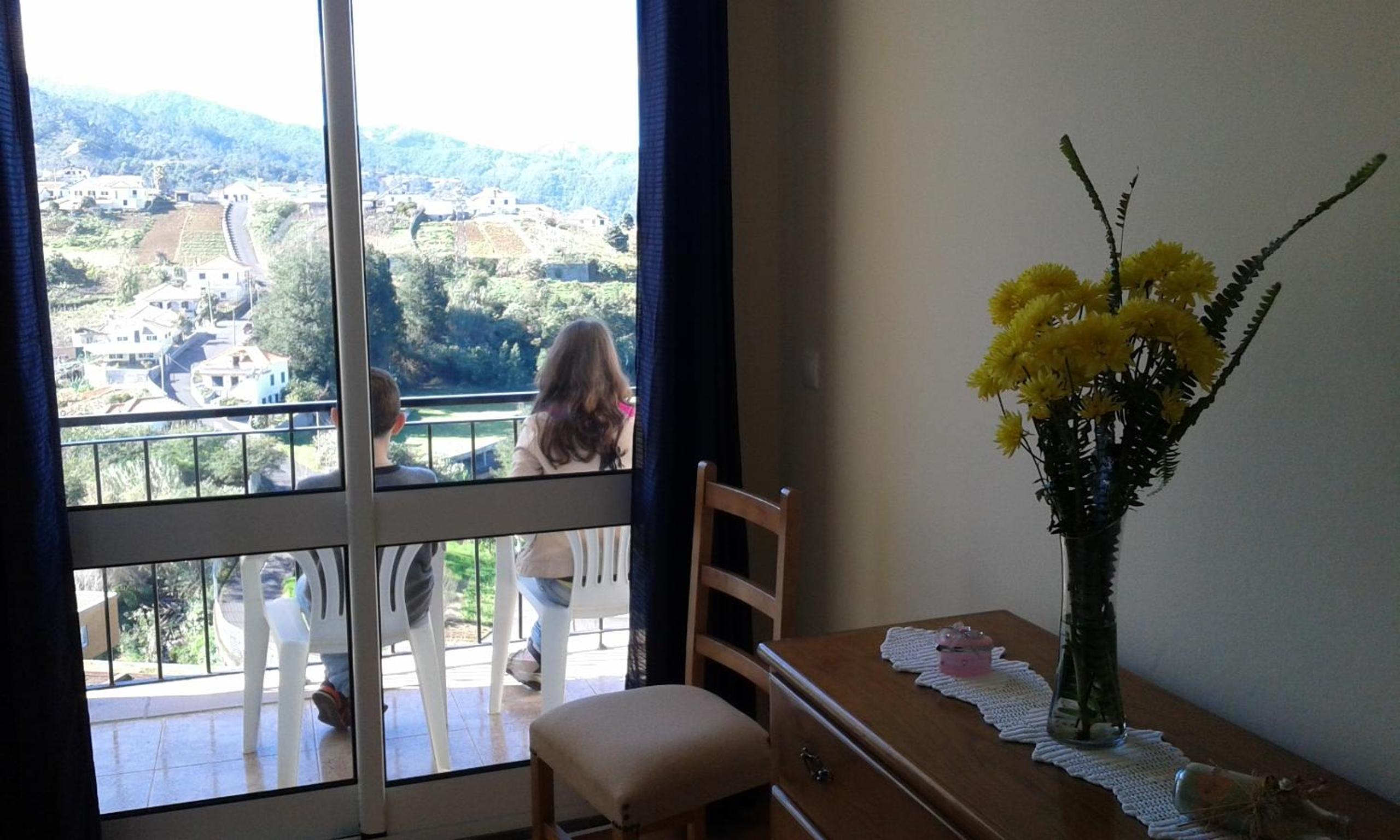 Apartment with Balcony - Photo 9