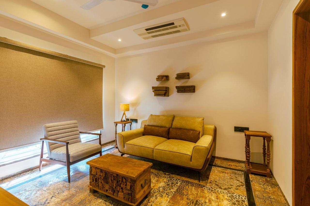 Suite - Photo 5