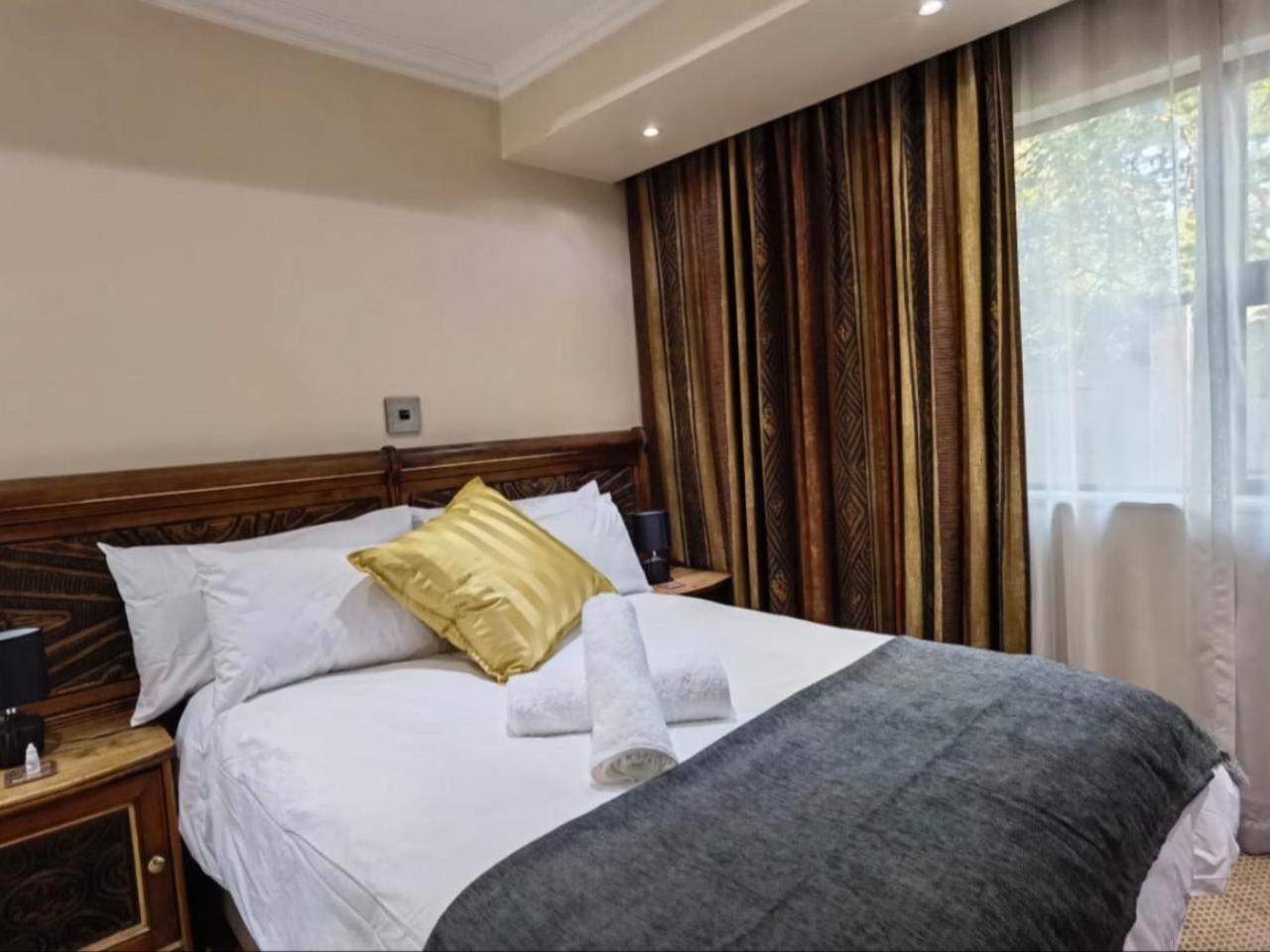 Deluxe Double Room - Photo 1