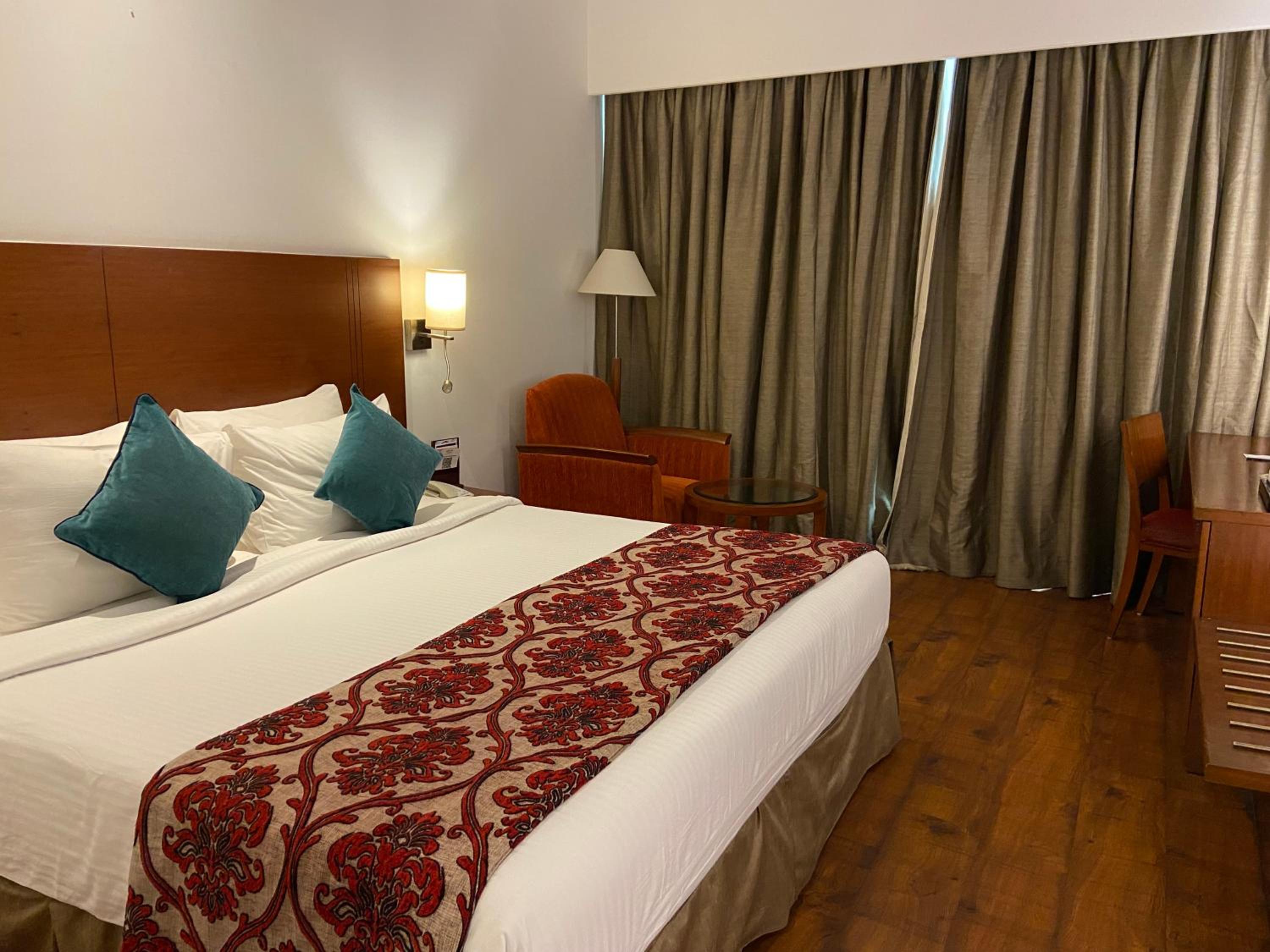 Premium King Room with 20% off on Food & Beverages and complimentary session of Steam Sauna Bath