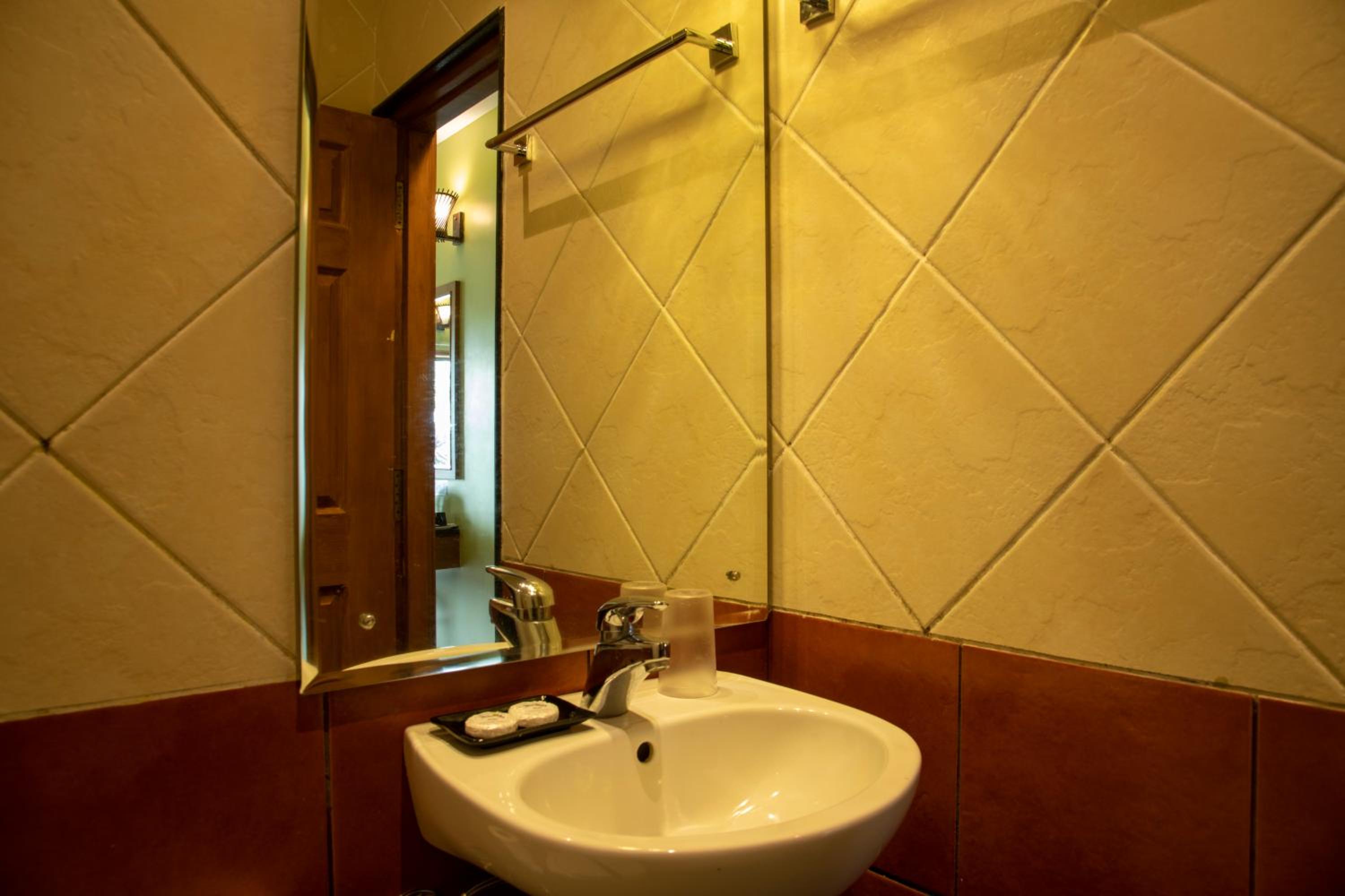 Premium Executive Room - Photo 4