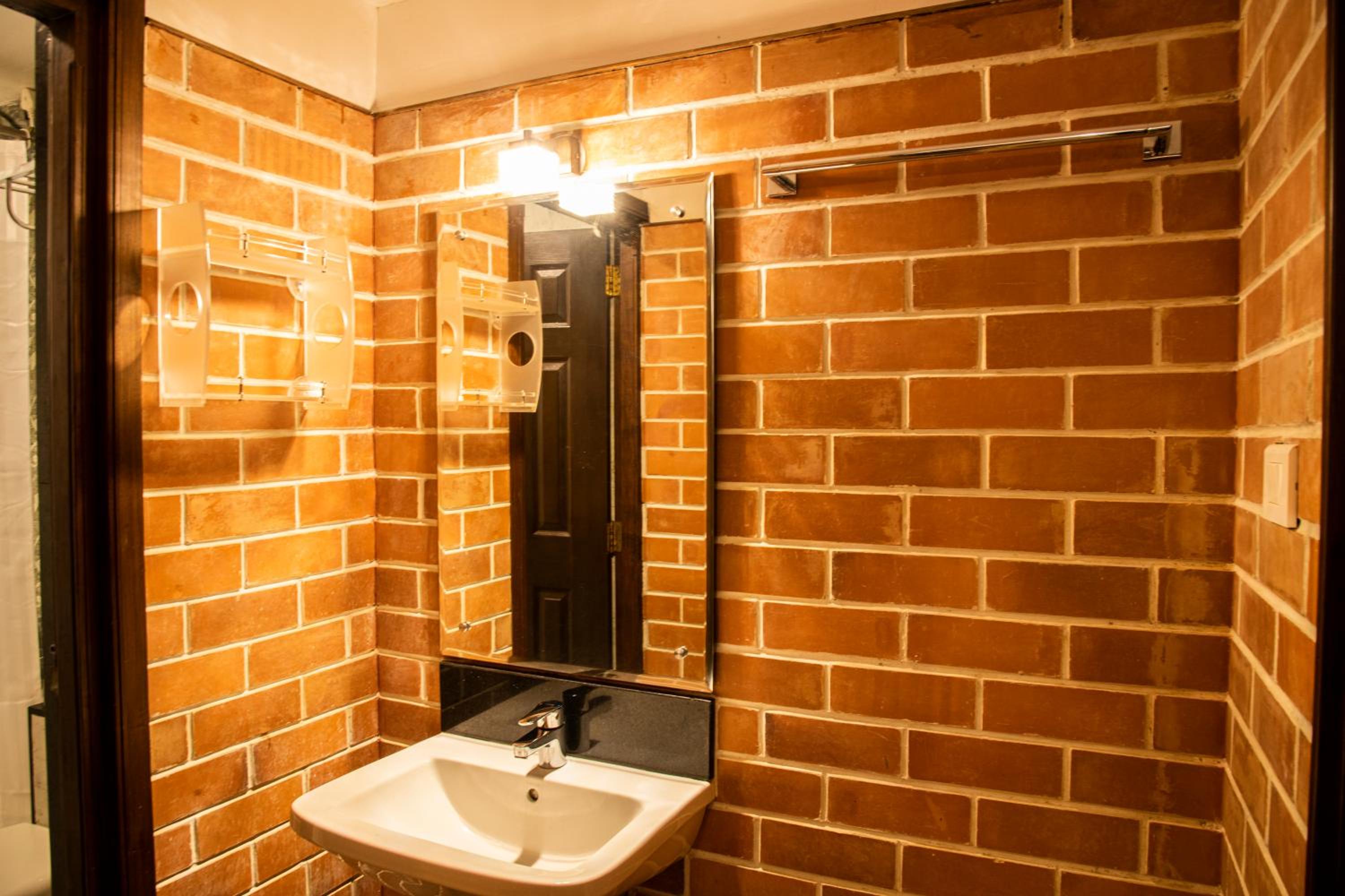Family Suite - Photo 5