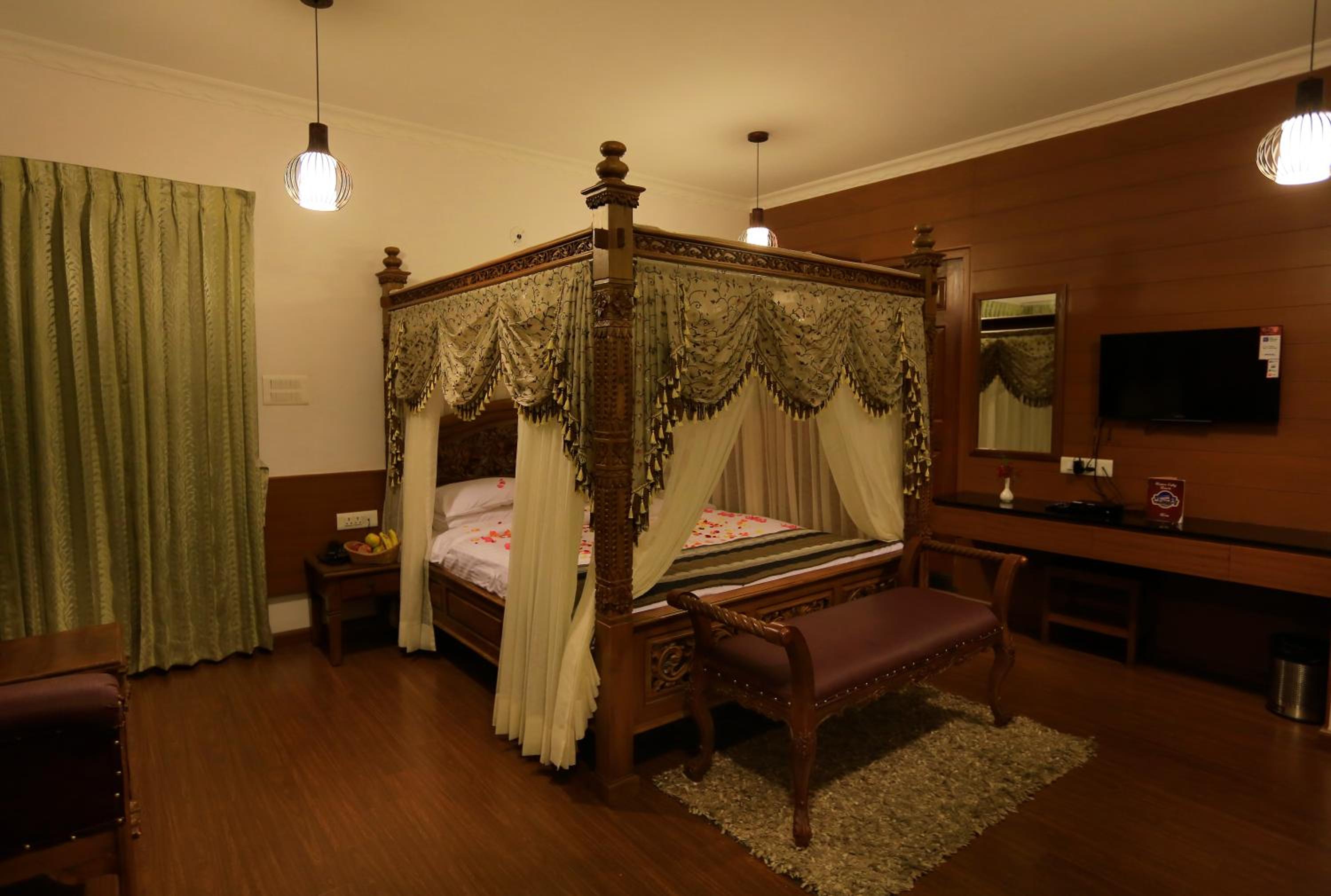 Suite with Mountain View - Photo 5