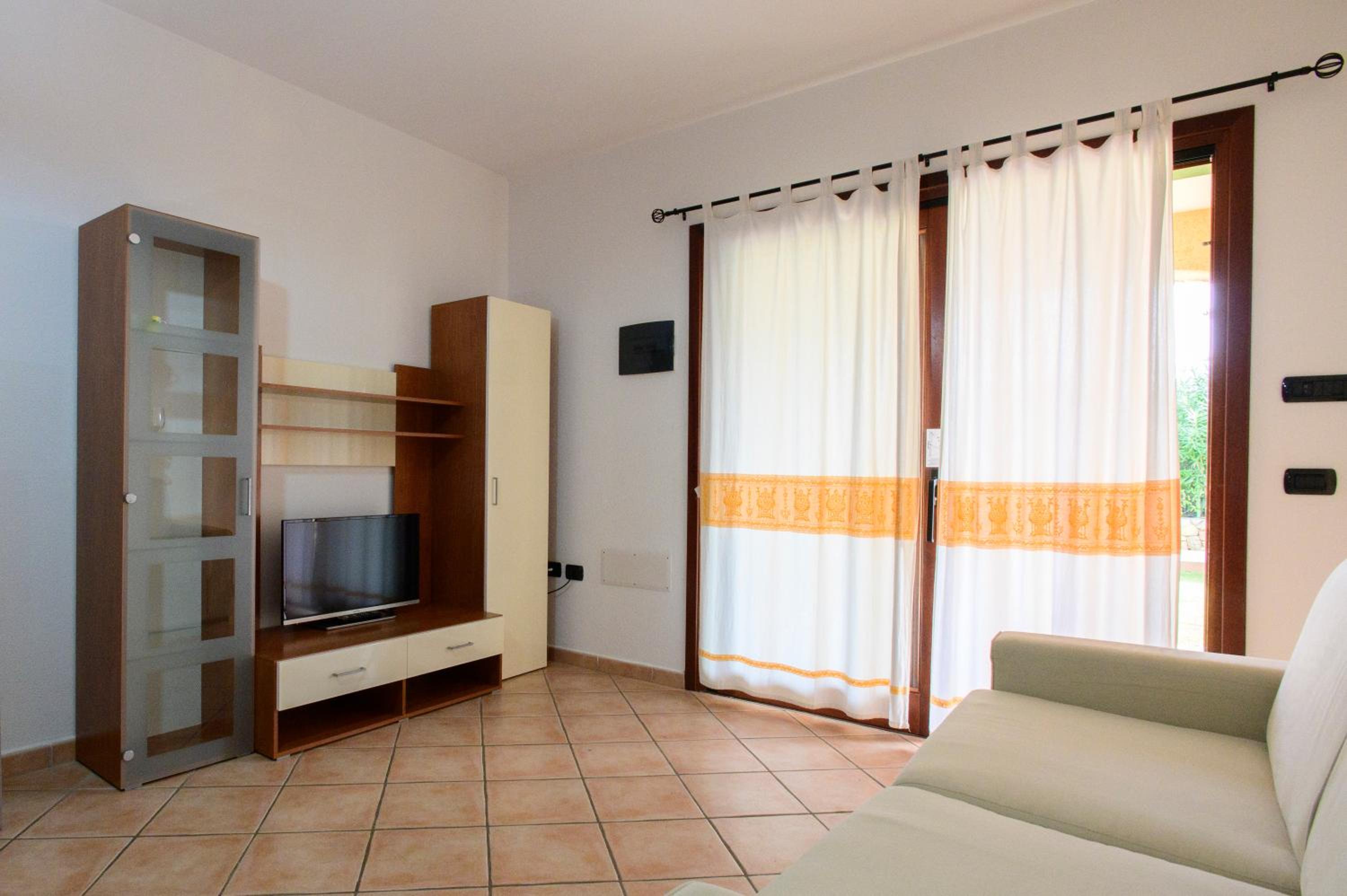 Two-Bedroom House - Ground Floor photo 3