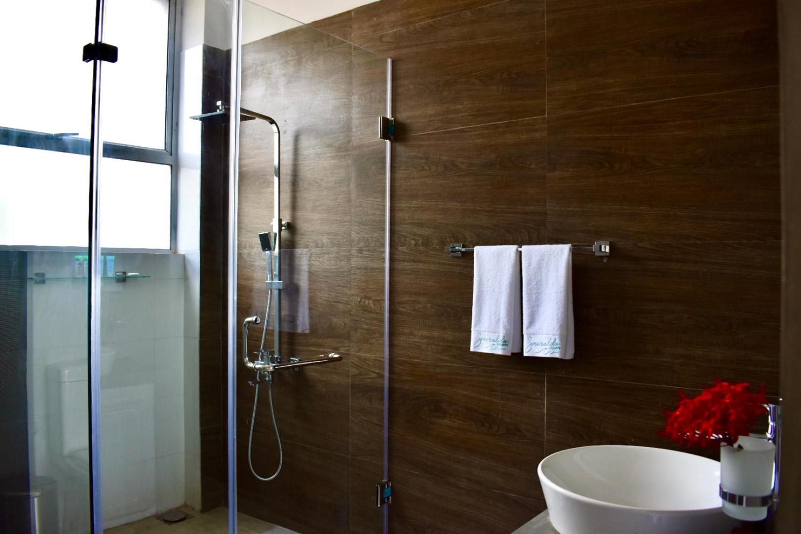 Deluxe Double Room With Balcony And Sea View - Photo 25