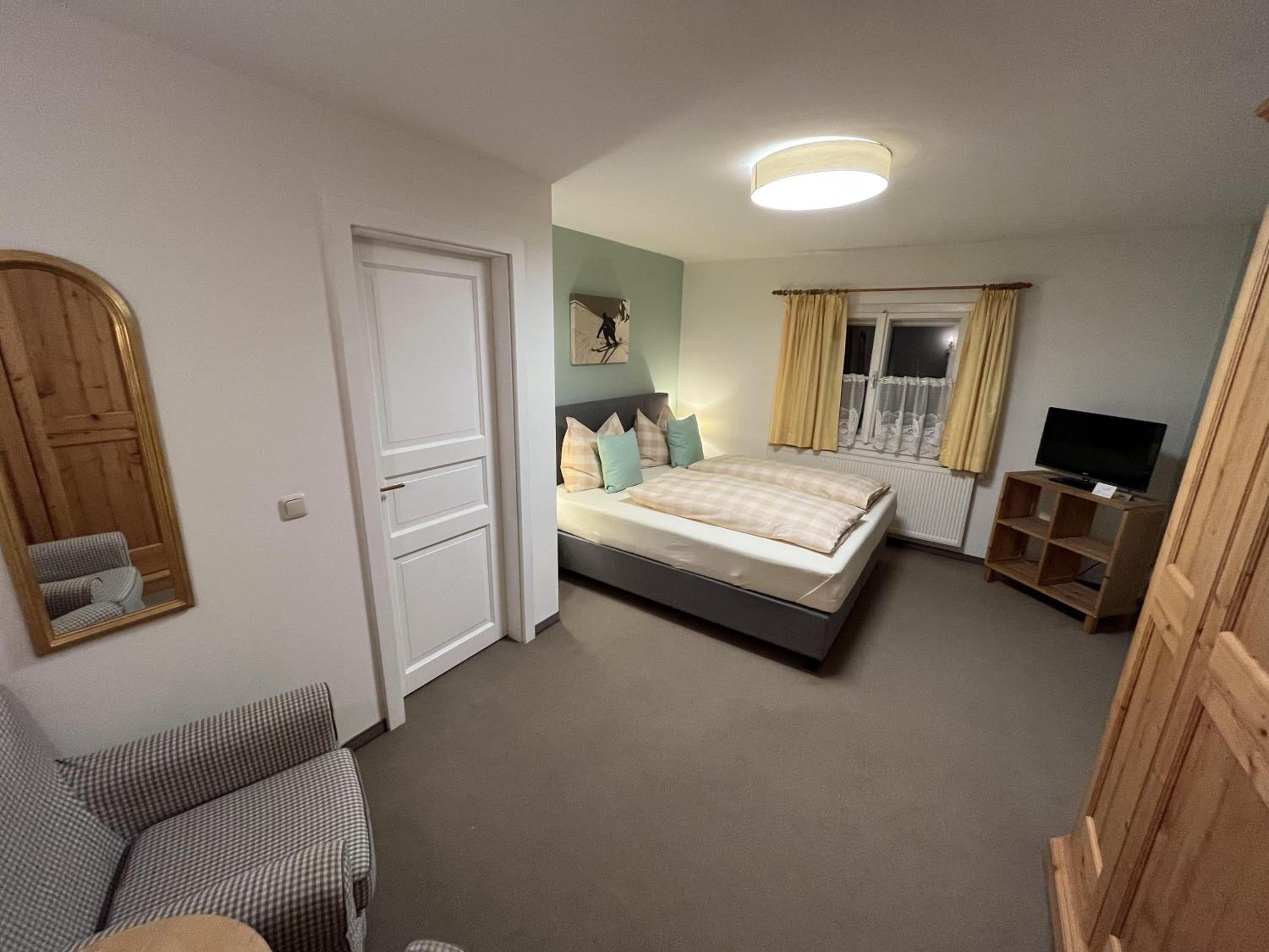 Superior Double Room with Shower photo 1