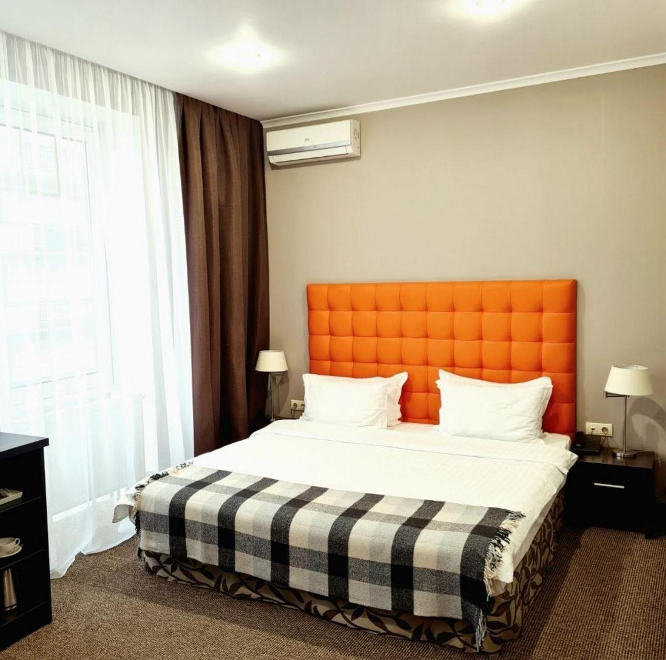 Comfort King Room photo 2