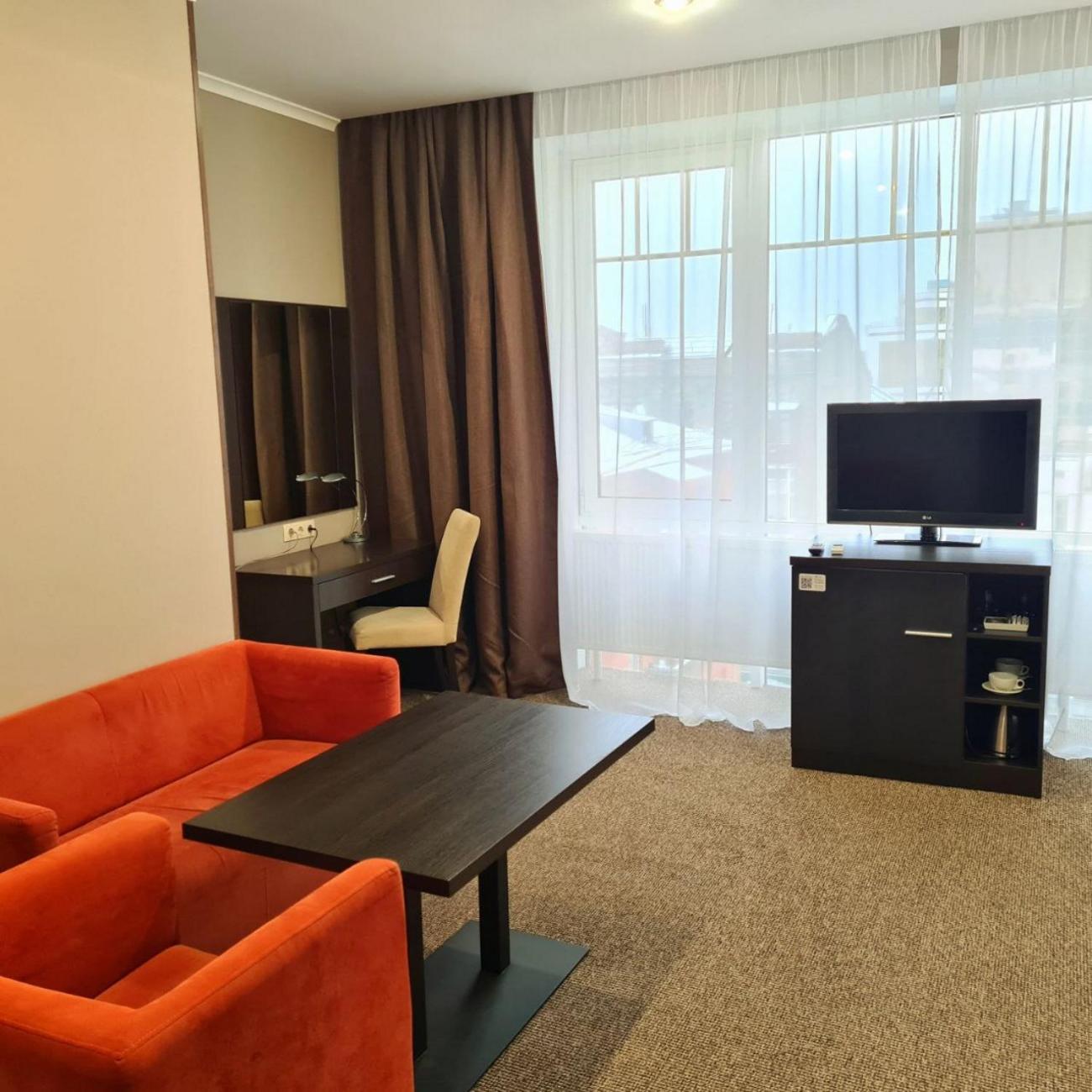 Comfort King Room photo 3