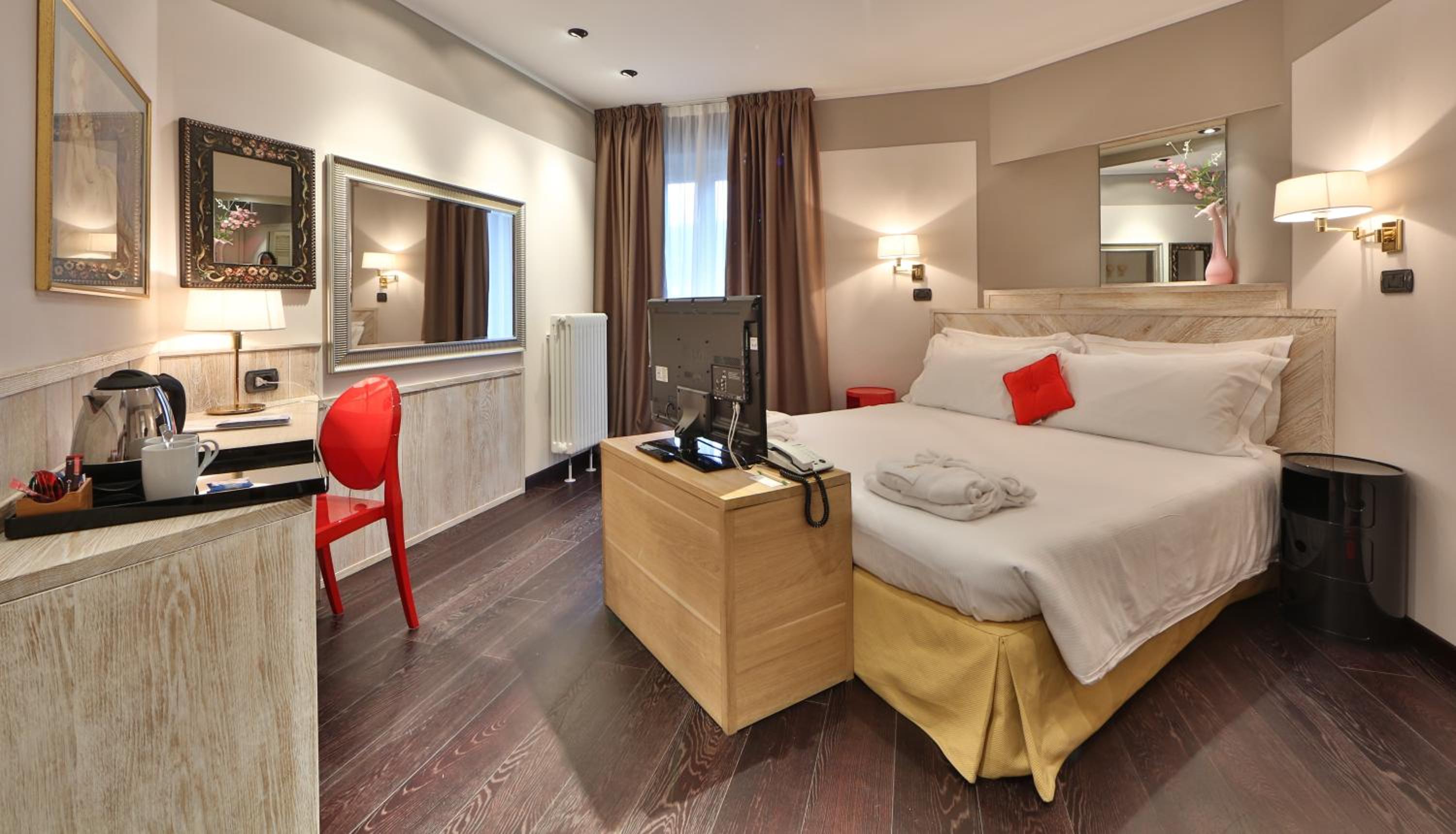 Superior Room - Photo 11