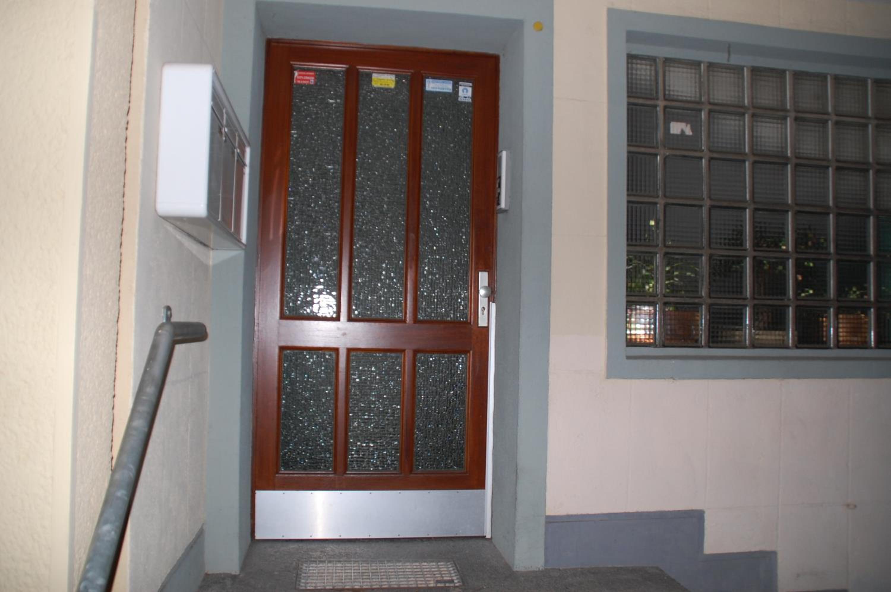 Two-Bedroom Apartment - Photo 7