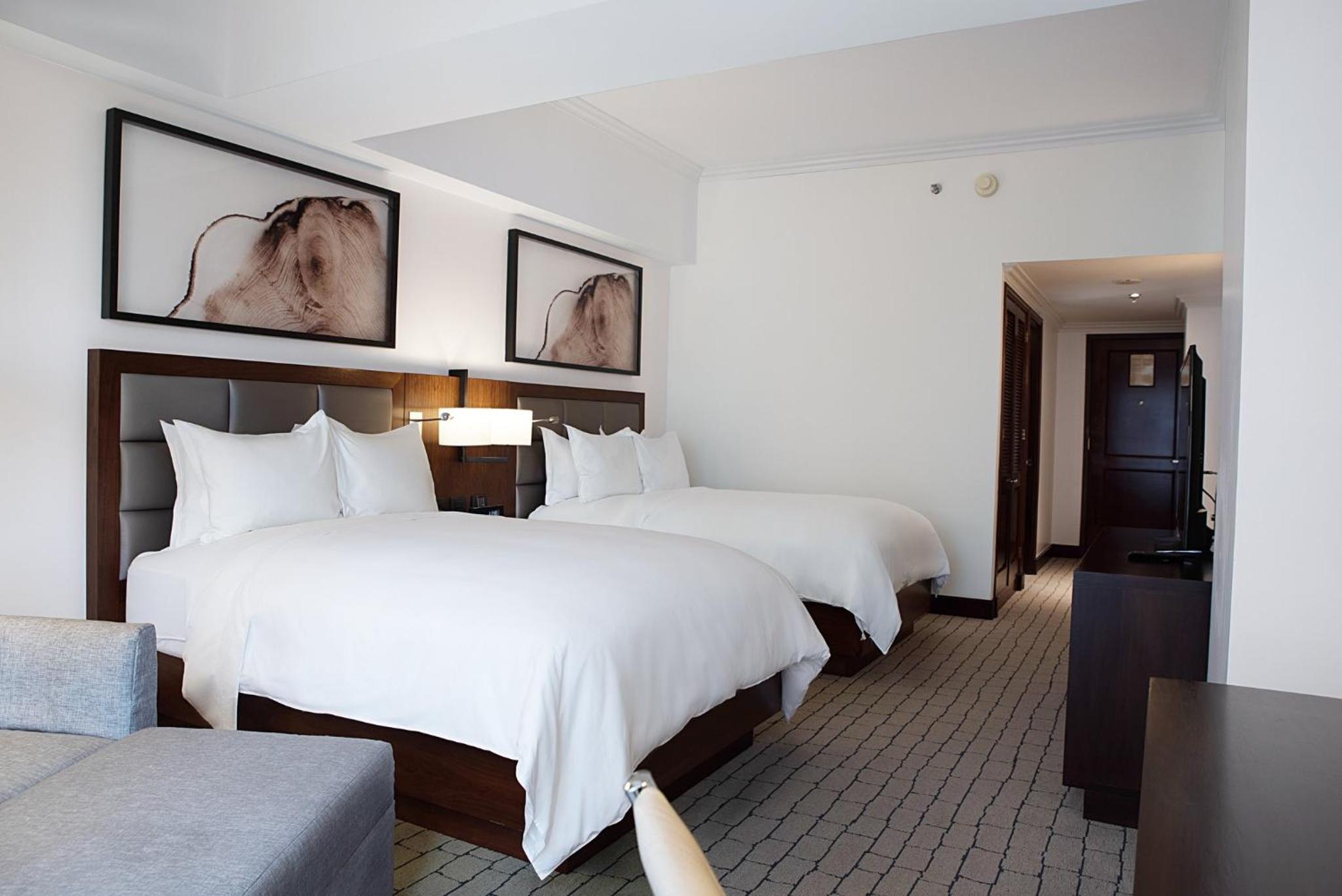 Premium Double Room with Two Double Beds - High Floor - Photo 4