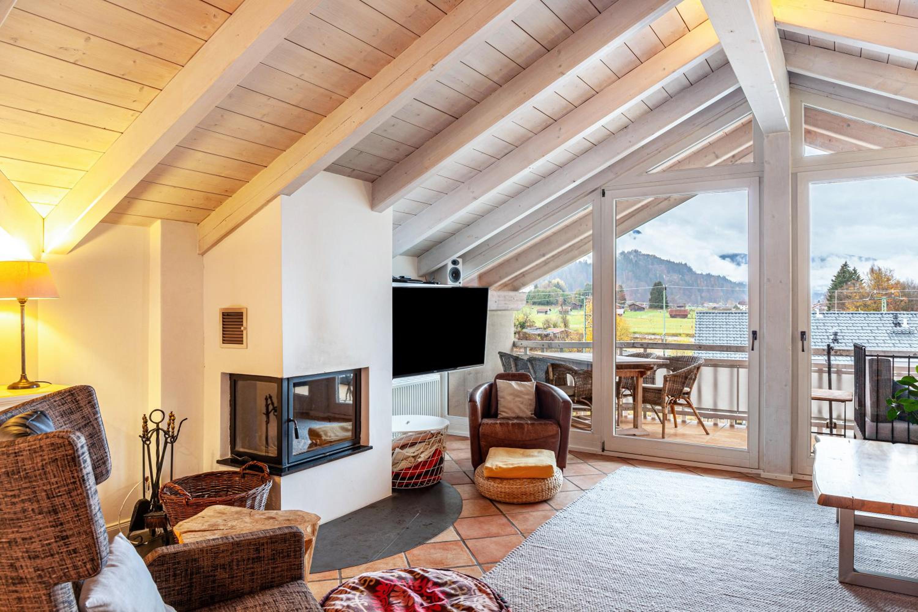 Three-Bedroom Premium Apartment with Balcony
