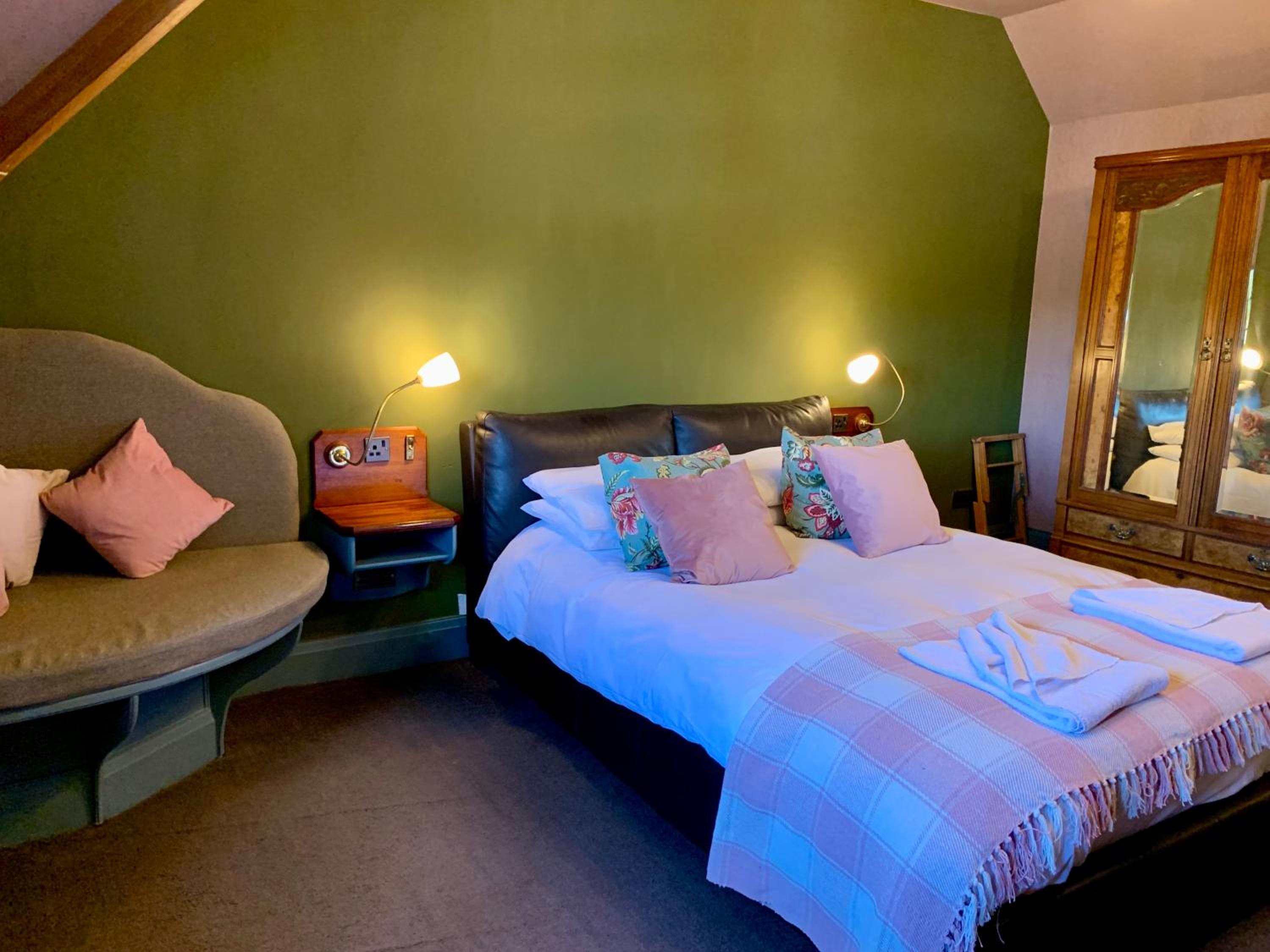 Superior King Room
