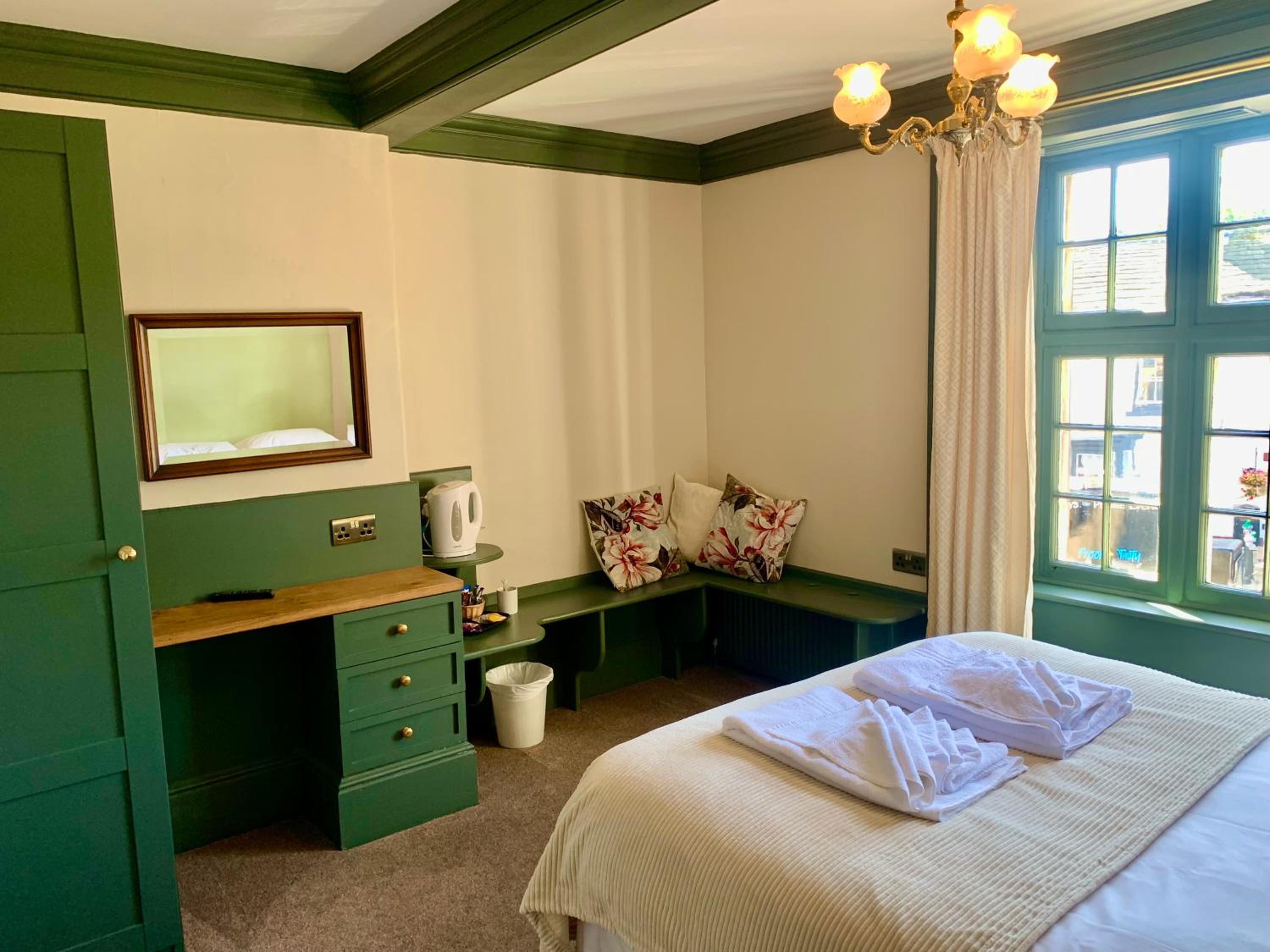 Classic Double Room