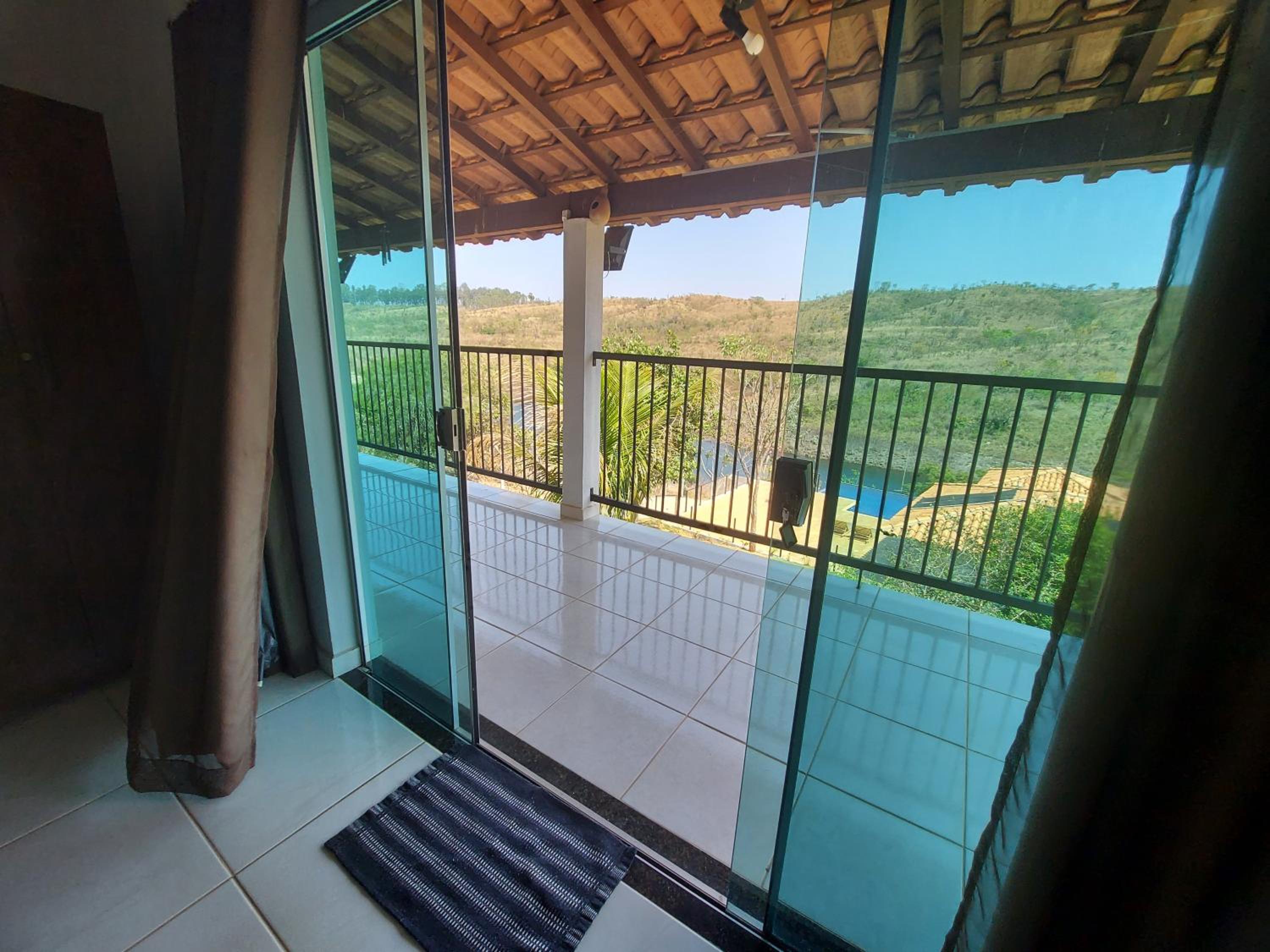 Suite with Lake View photo 3