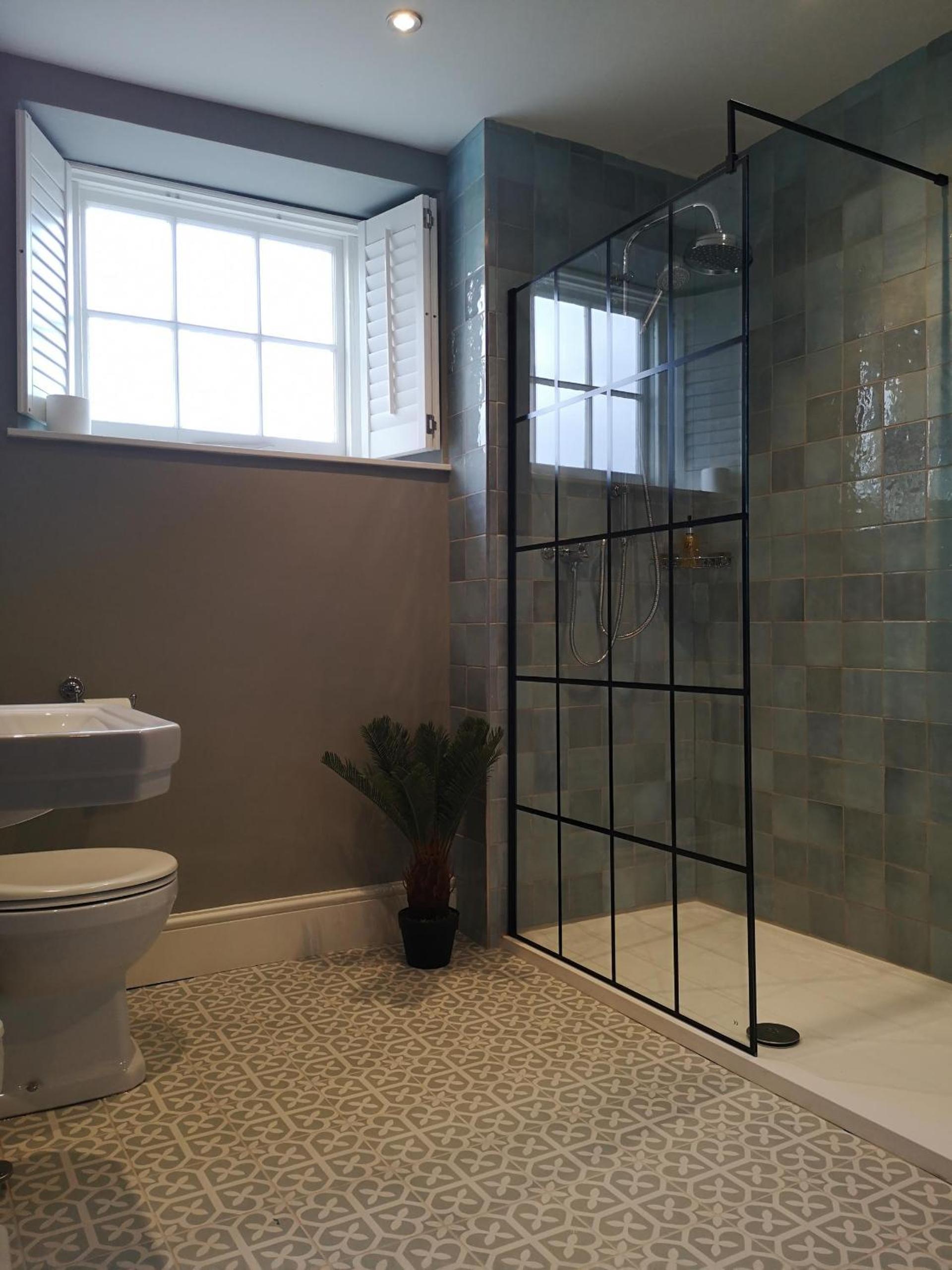 Deluxe Double Room with Bath photo 3