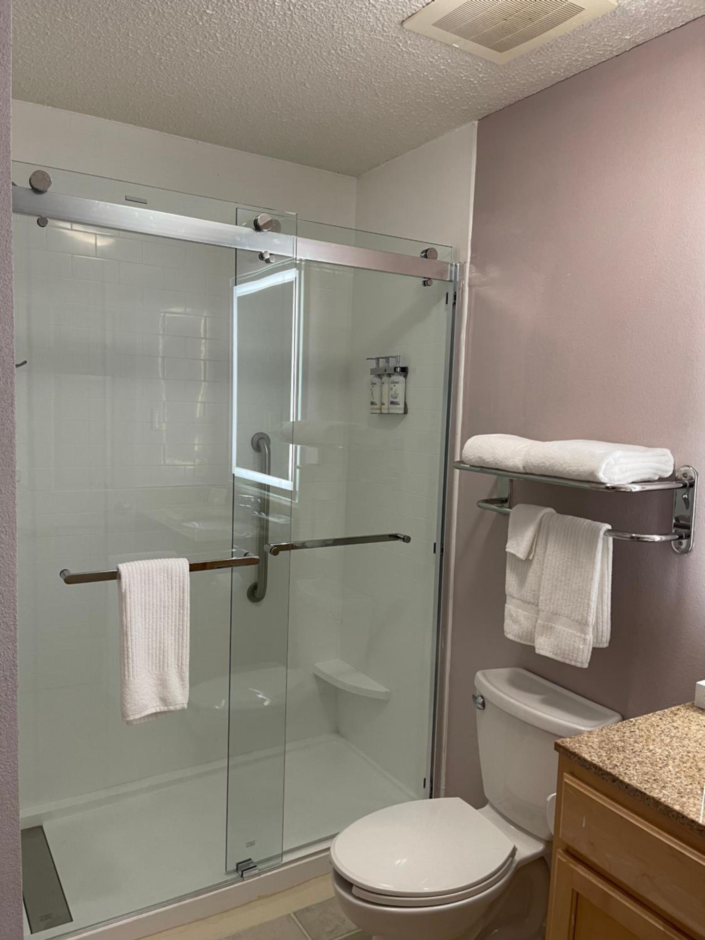 Studio Suite - Photo 3