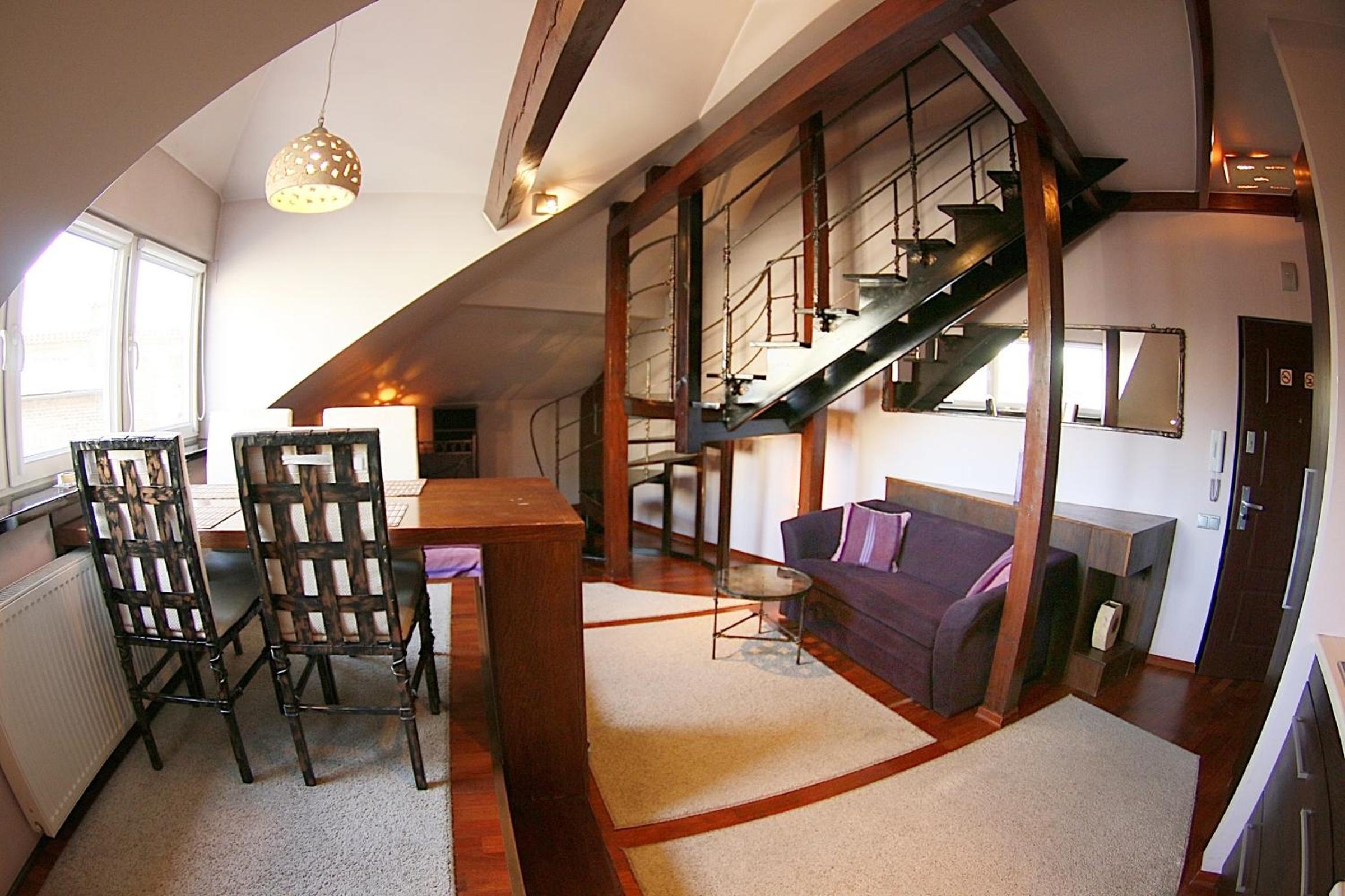 One-Bedroom Apartment - Photo 9